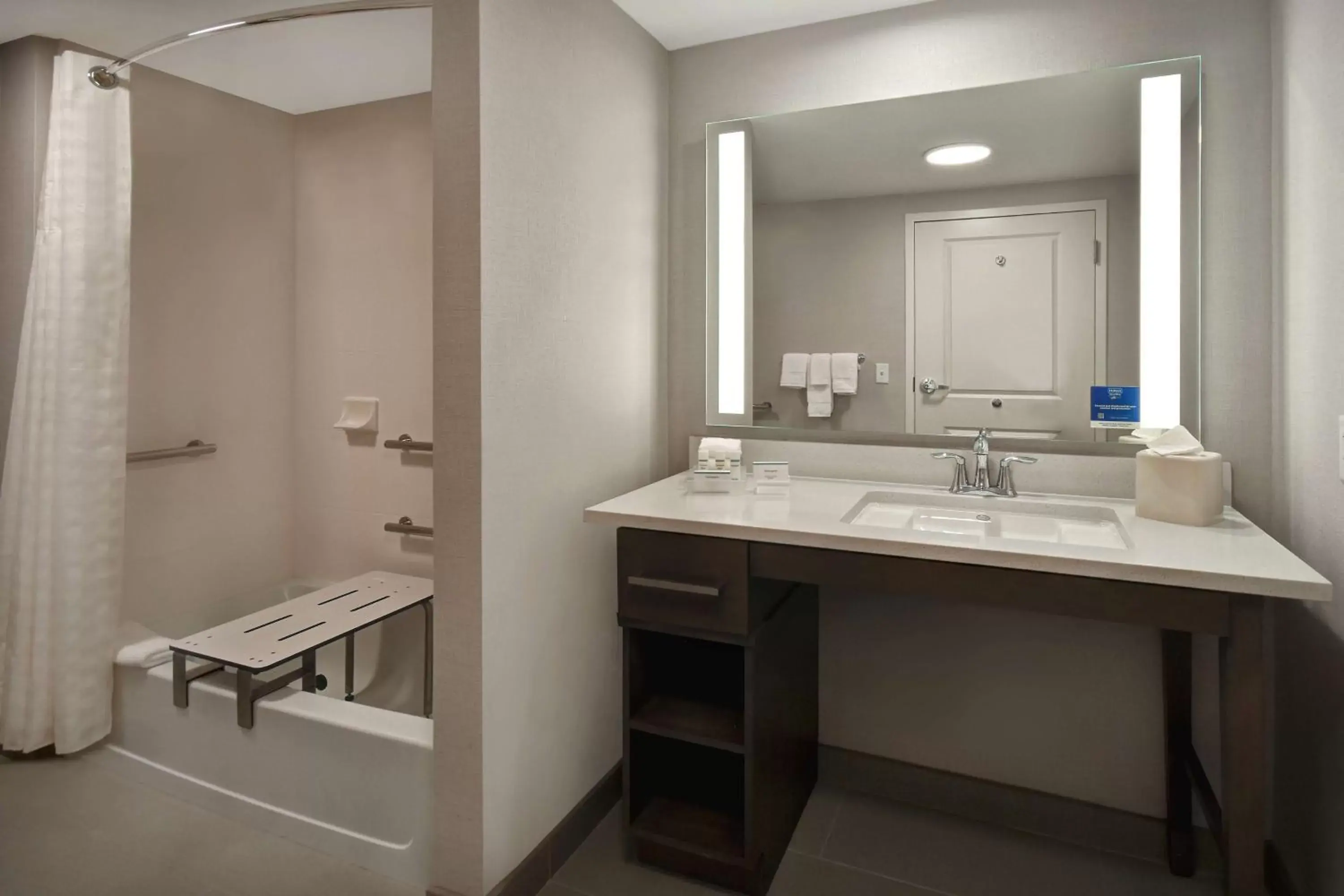 King Suite - Mobility and Hearing Access/Non-Smoking in Homewood Suites By Hilton Orlando Flamingo Crossings, Fl King Suite - Mobility and Hearing Access/Non-Smoking in Homewood Suites By Hilton Orlando Flamingo Crossings, Fl