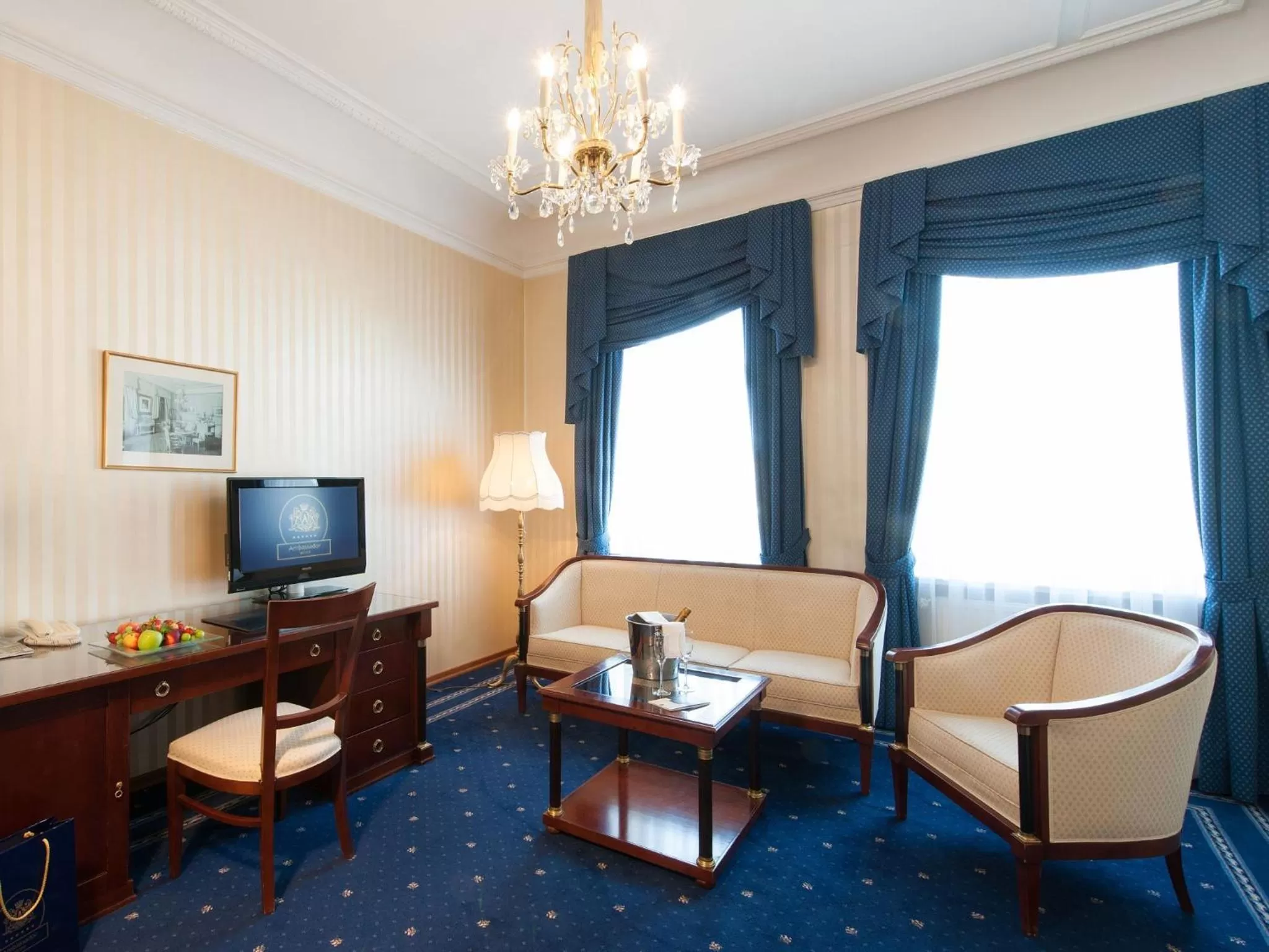 Seating area in Hotel Ambassador