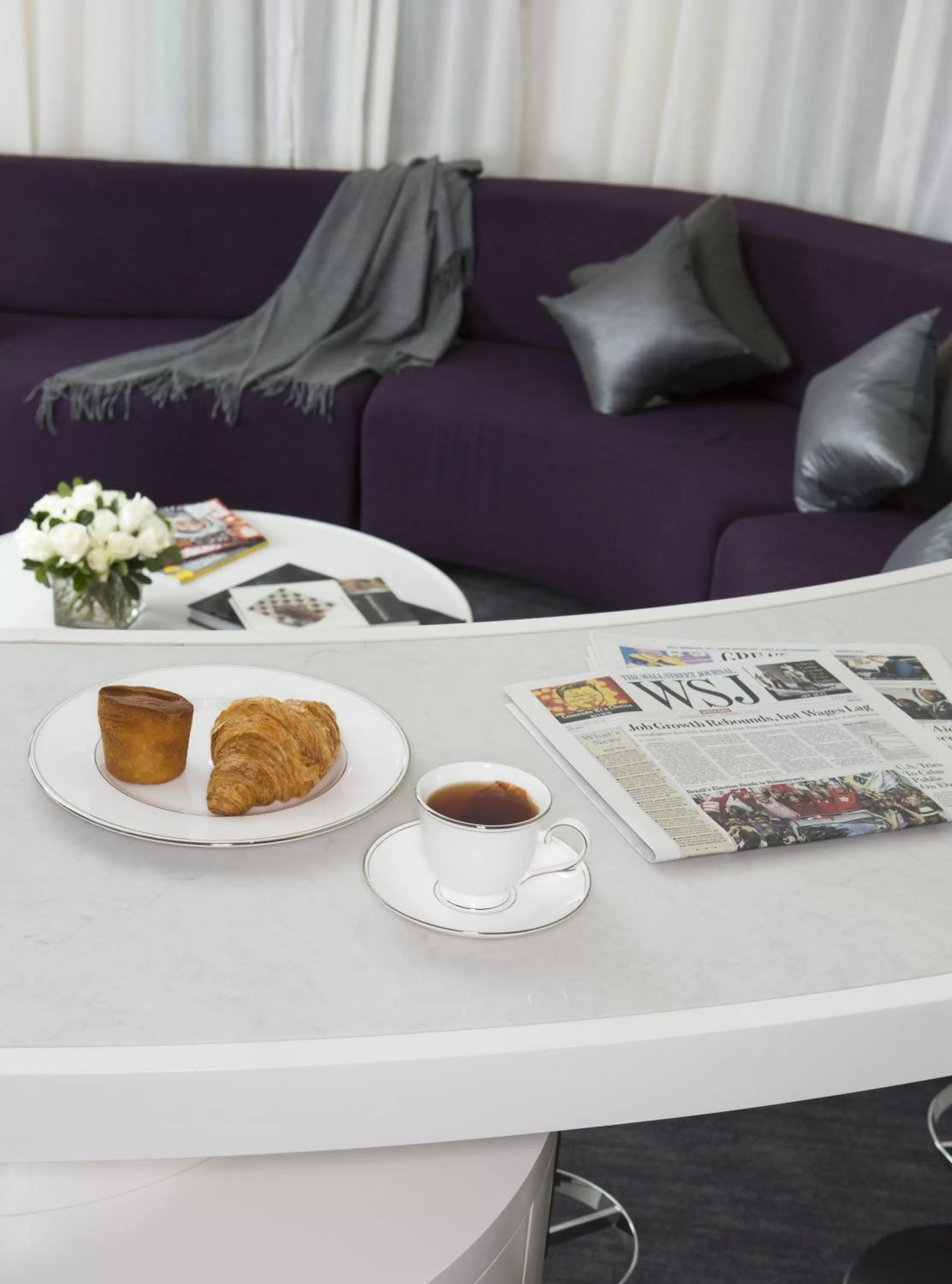 Living room in Dream Midtown, by Hyatt