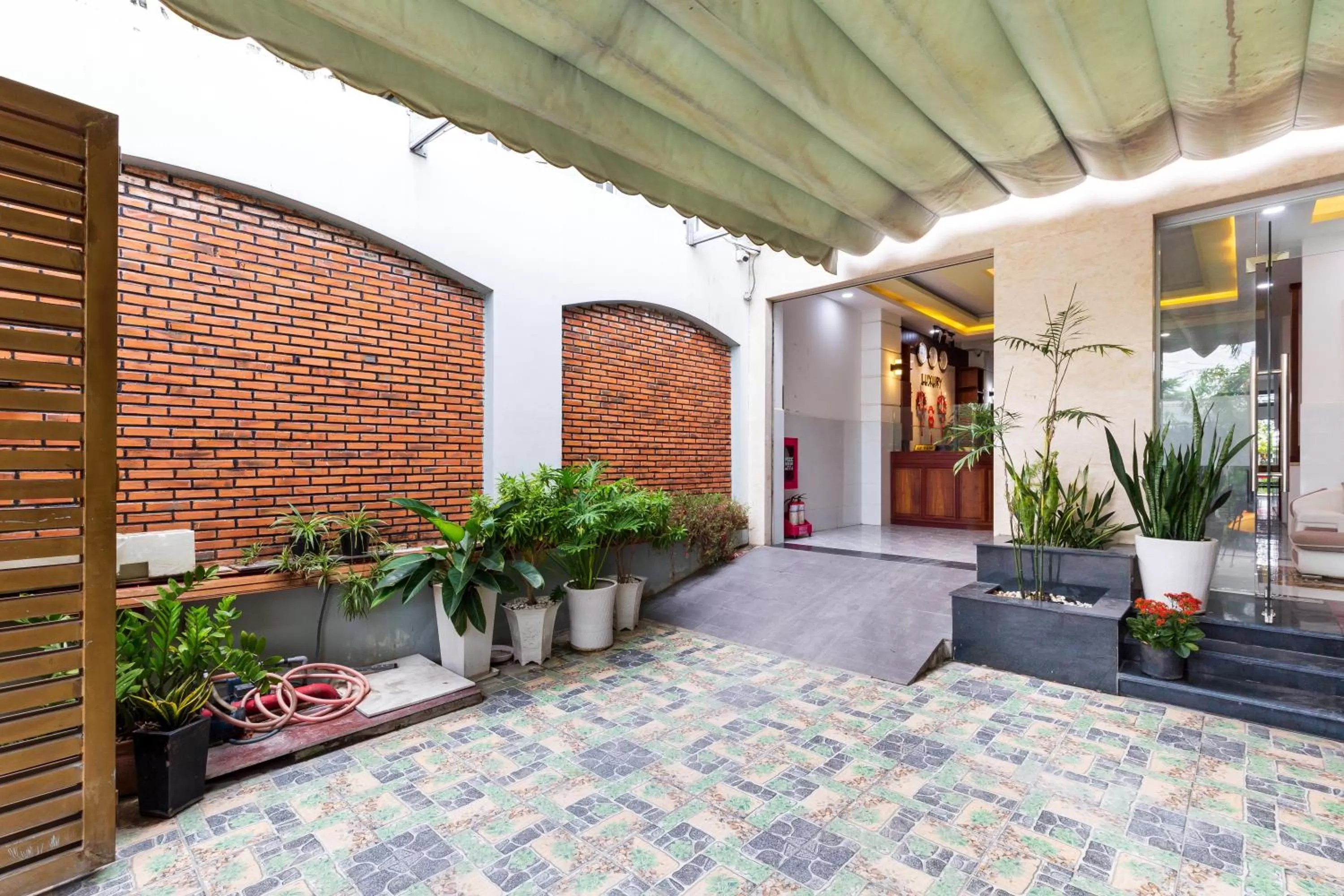 Property building in Luxury Vườn Lài Hotel