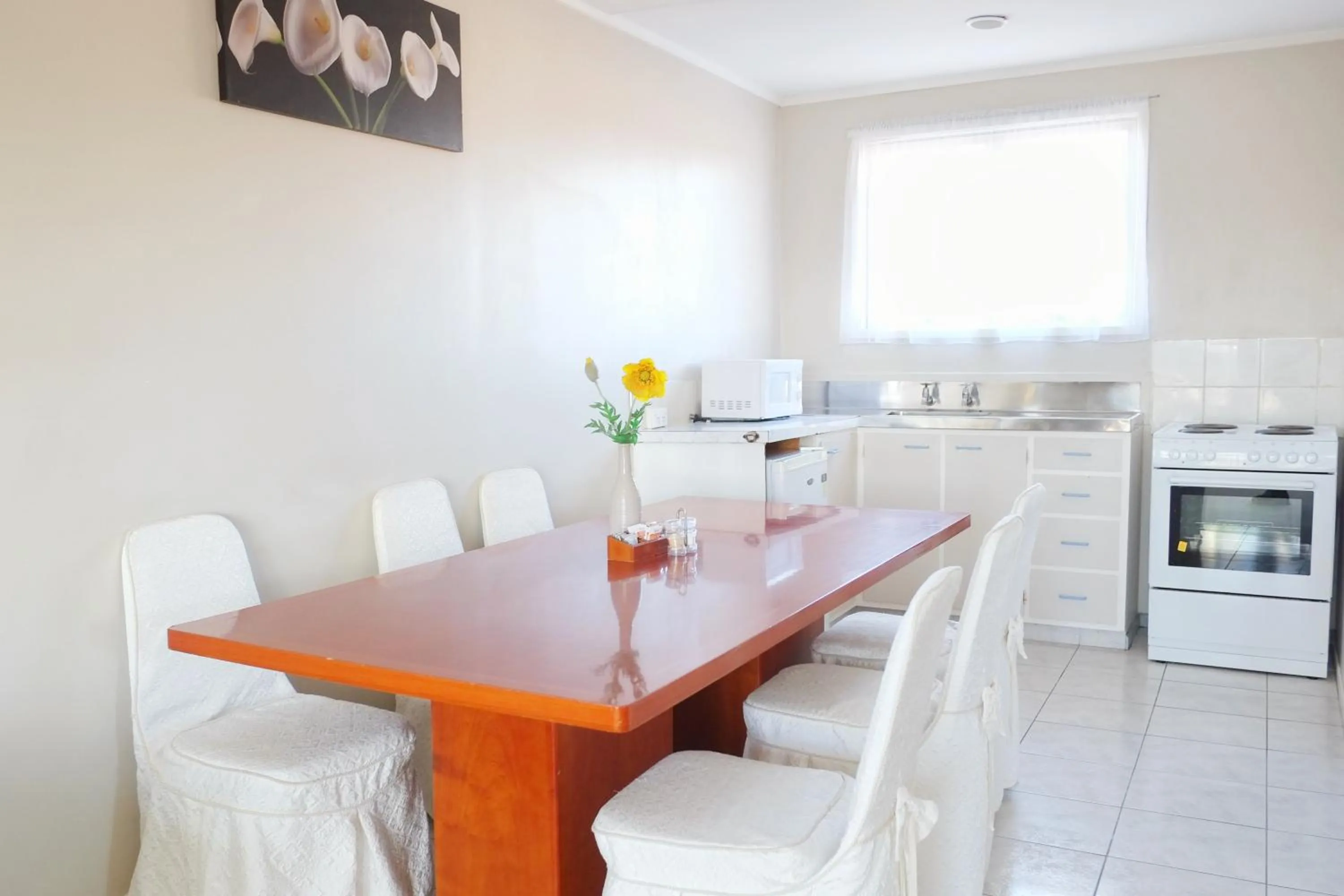 Gateway International Motel