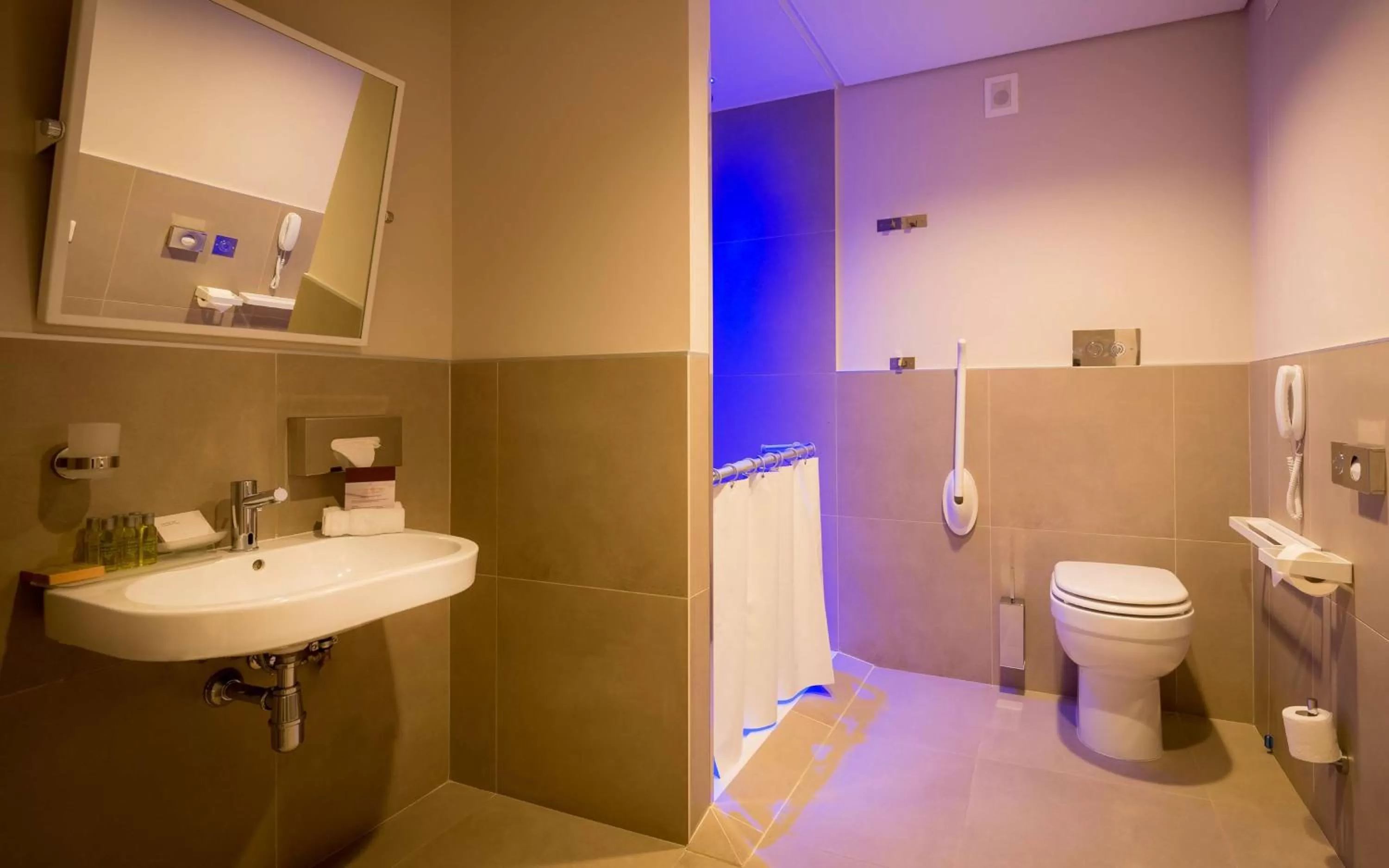 Bathroom in DoubleTree by Hilton Yerevan City Centre