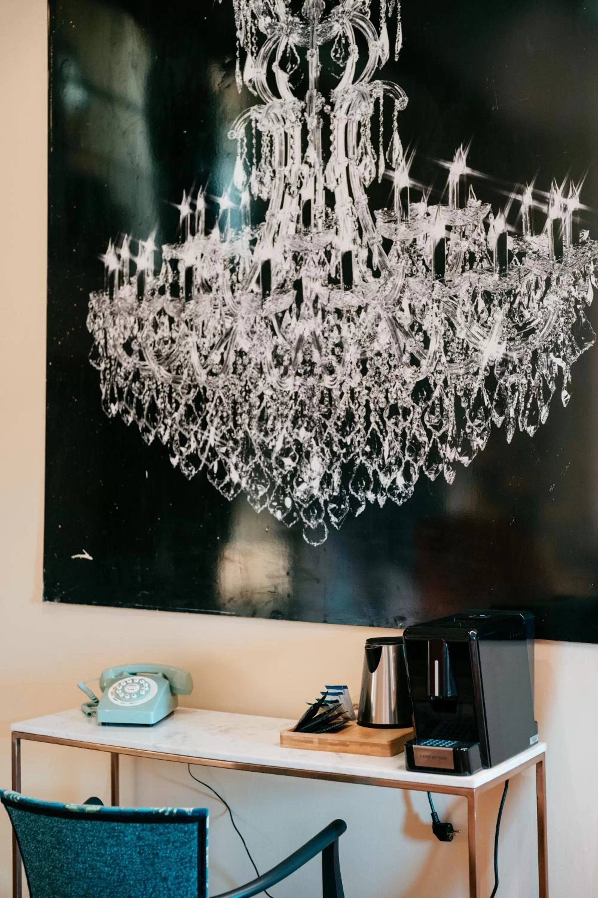 Coffee/tea facilities in Le Clos Violette et Le 11 D'Aglaé - Hôtel de Charme Design de Luxe