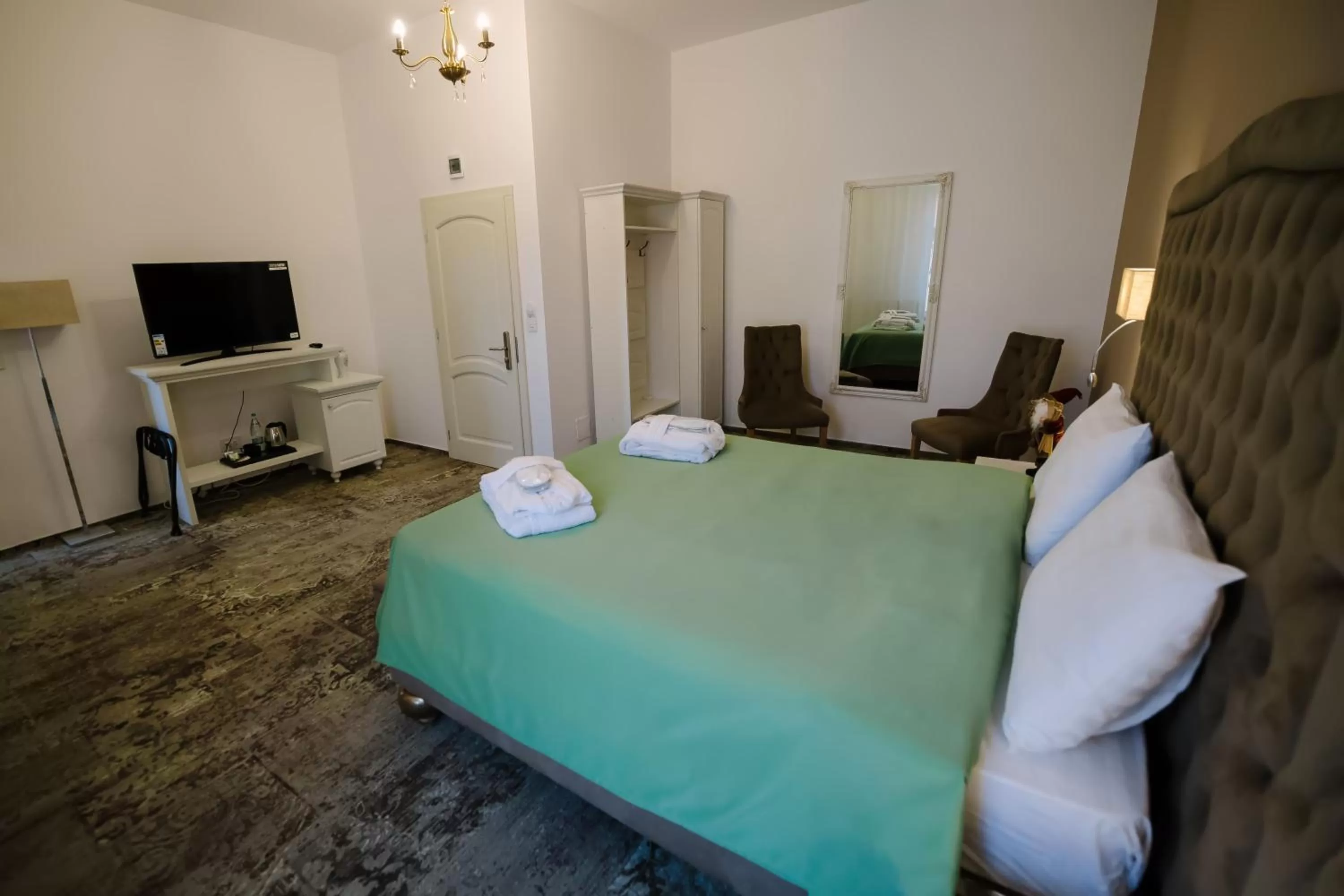 Bed in Hotel La Belle Epoque