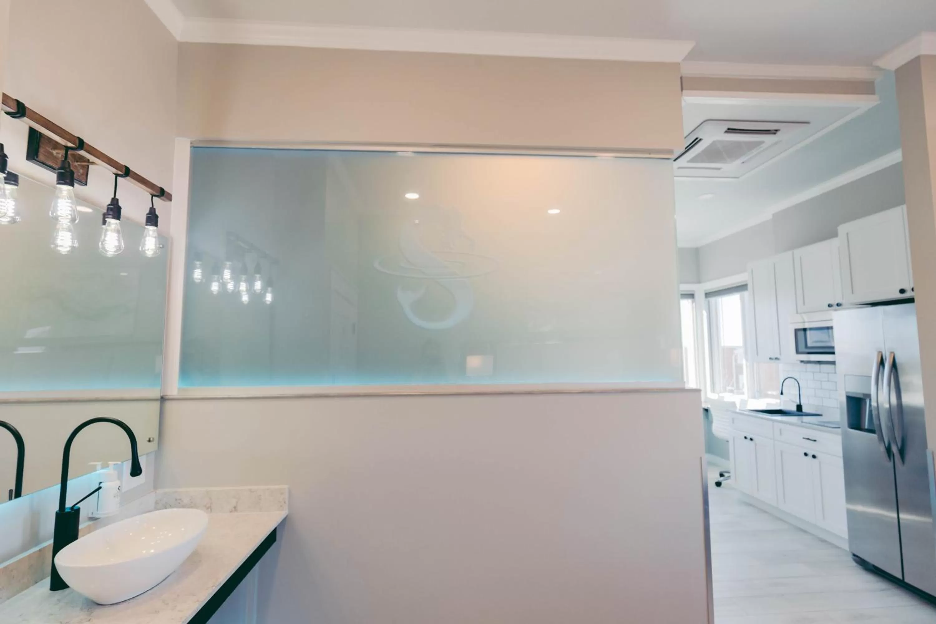 River Sirens Hotel-Contactless Check in Hotel