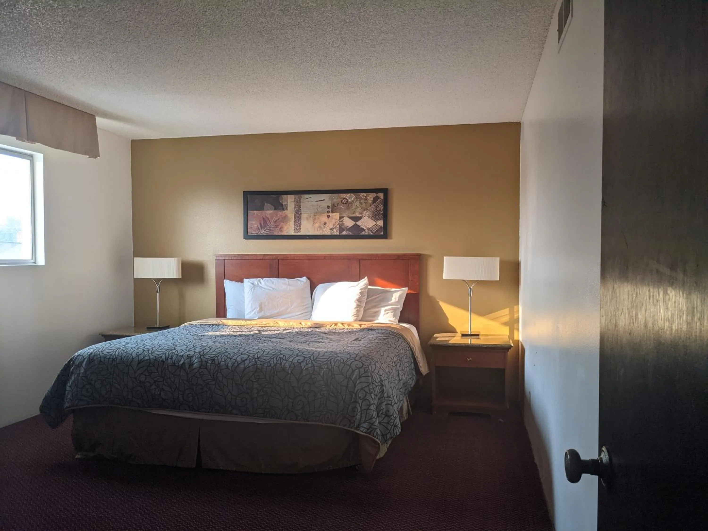 Bedroom, Bed in Cabana Inn - Boise
