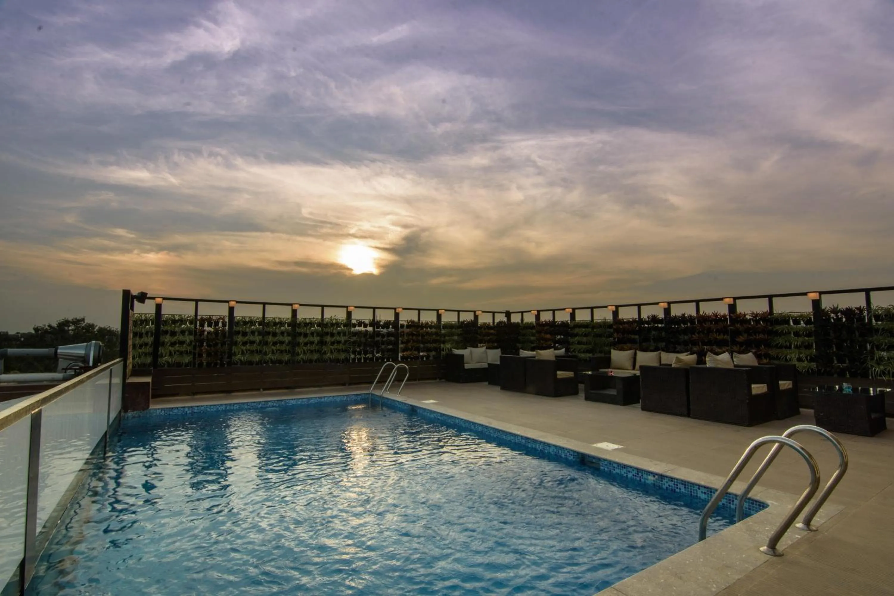 Swimming pool in Roopa Elite