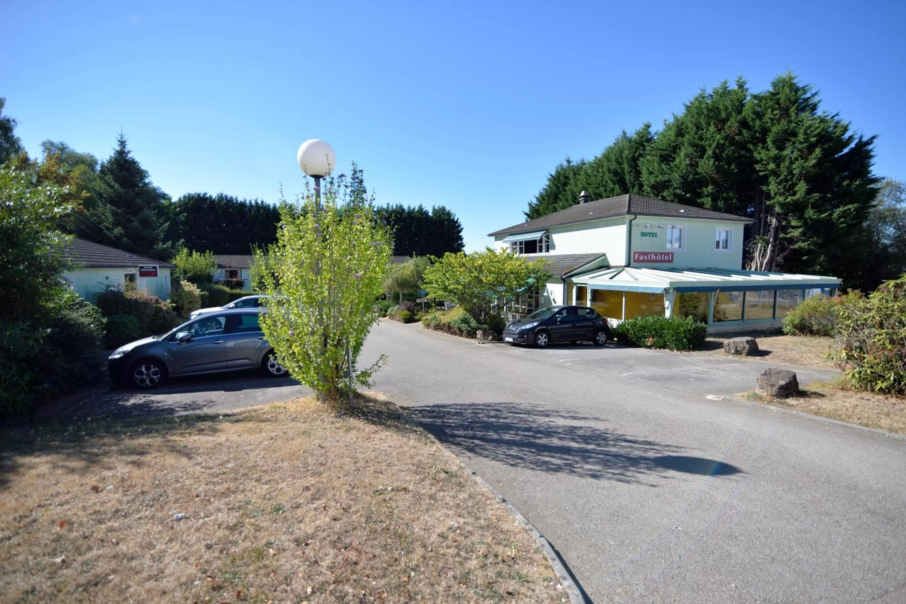 Property building in Fasthôtel Limoges Nord - FH Confort