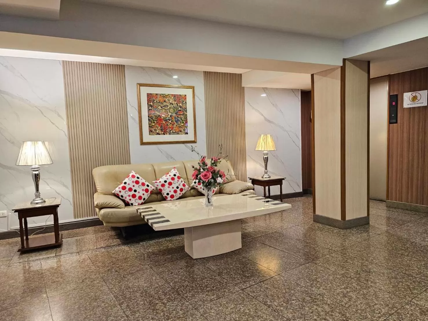 Seating area in Dynasty Inn