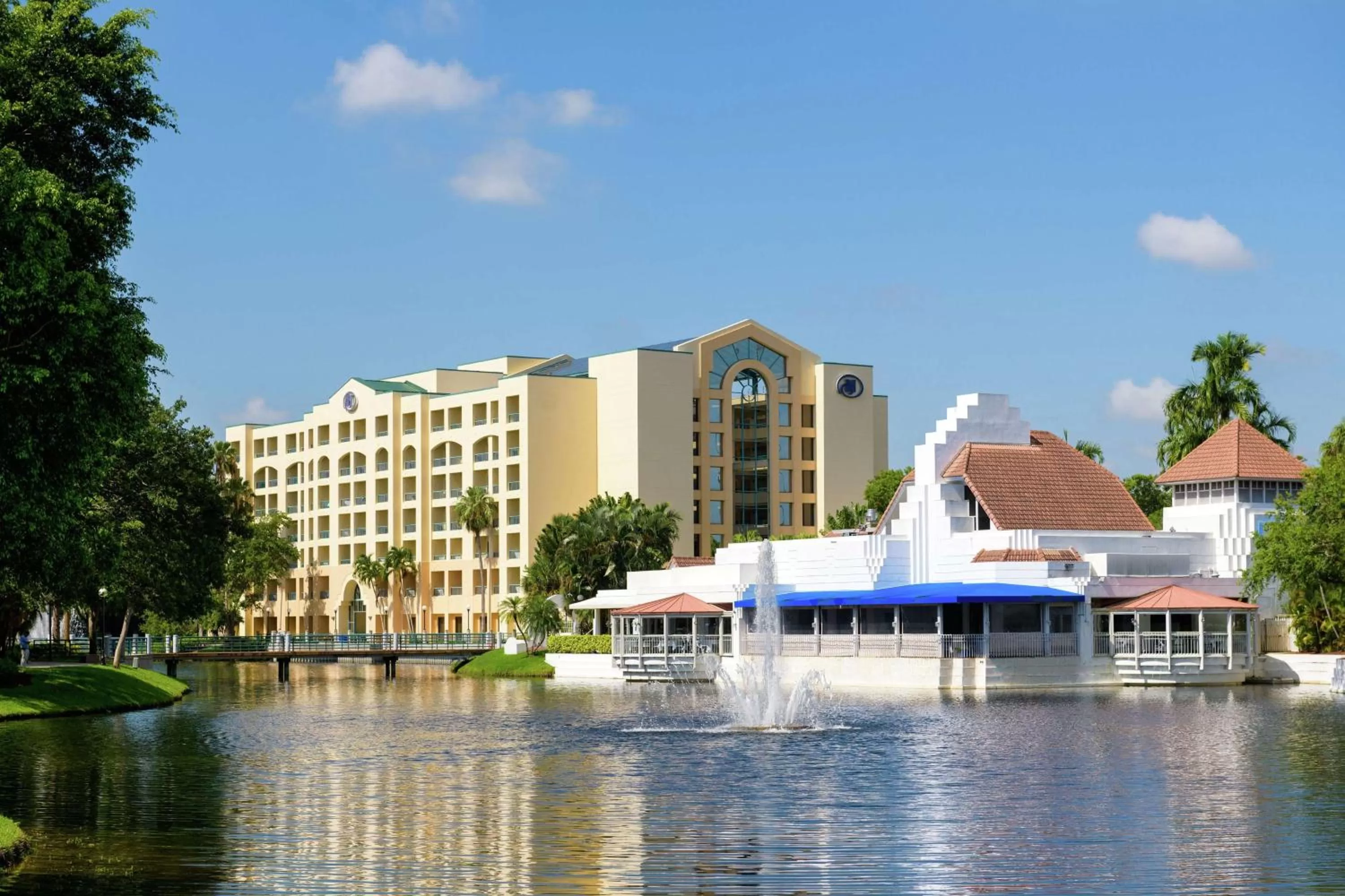 Property building in Hilton Boca Raton Suites