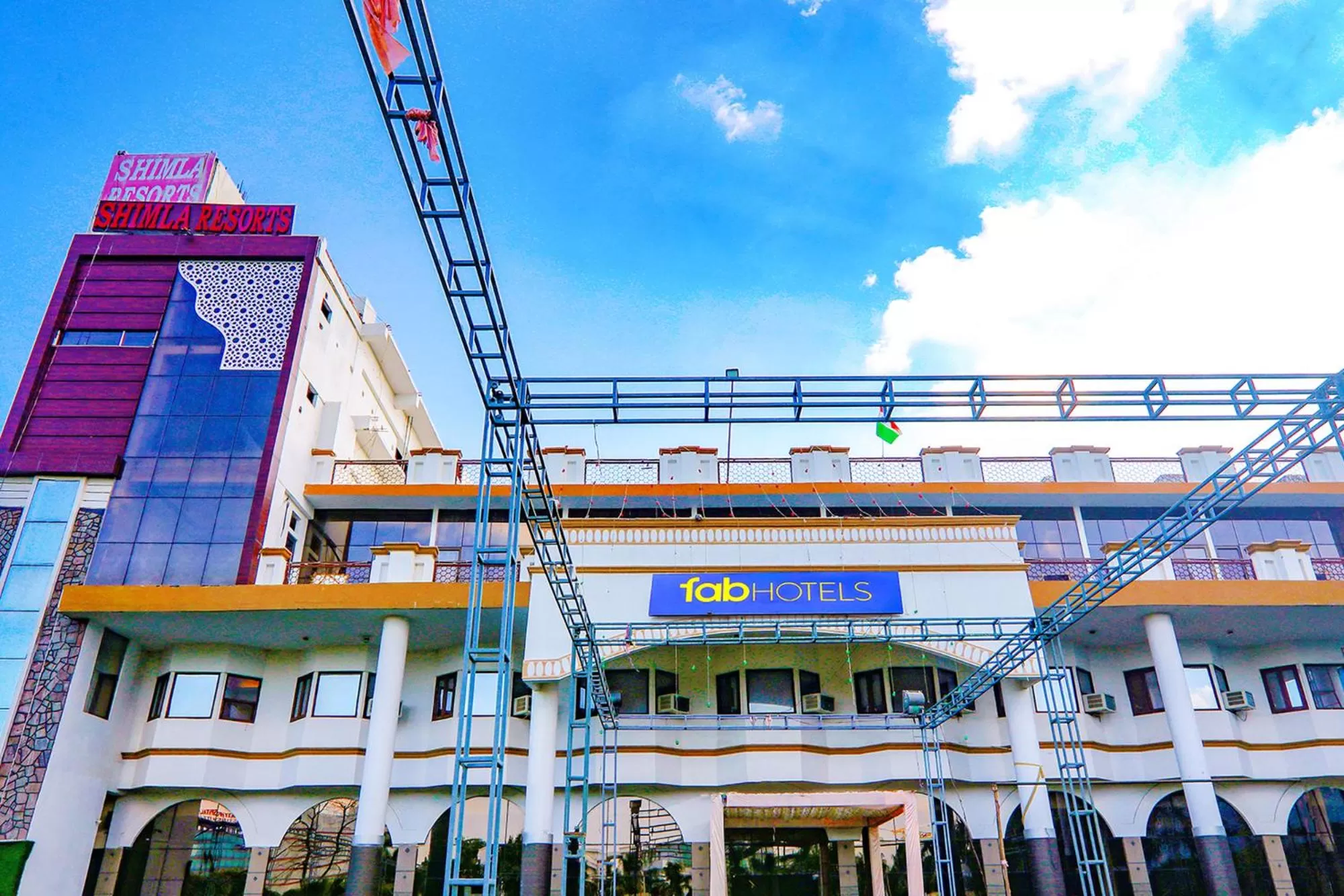 Facade/entrance in FabHotel Shimla Resort
