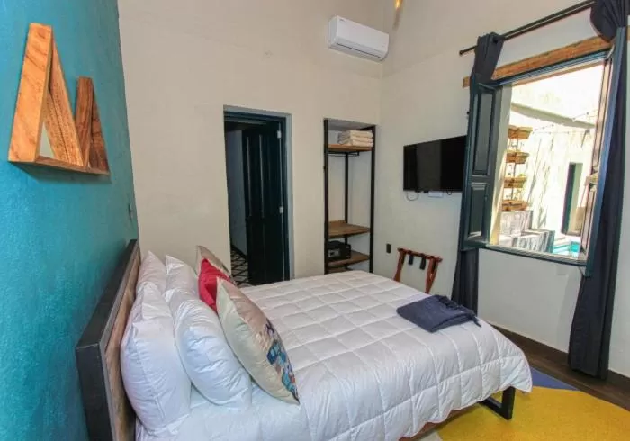 Bed in Antigua Trece Hotel Fusión & SPA