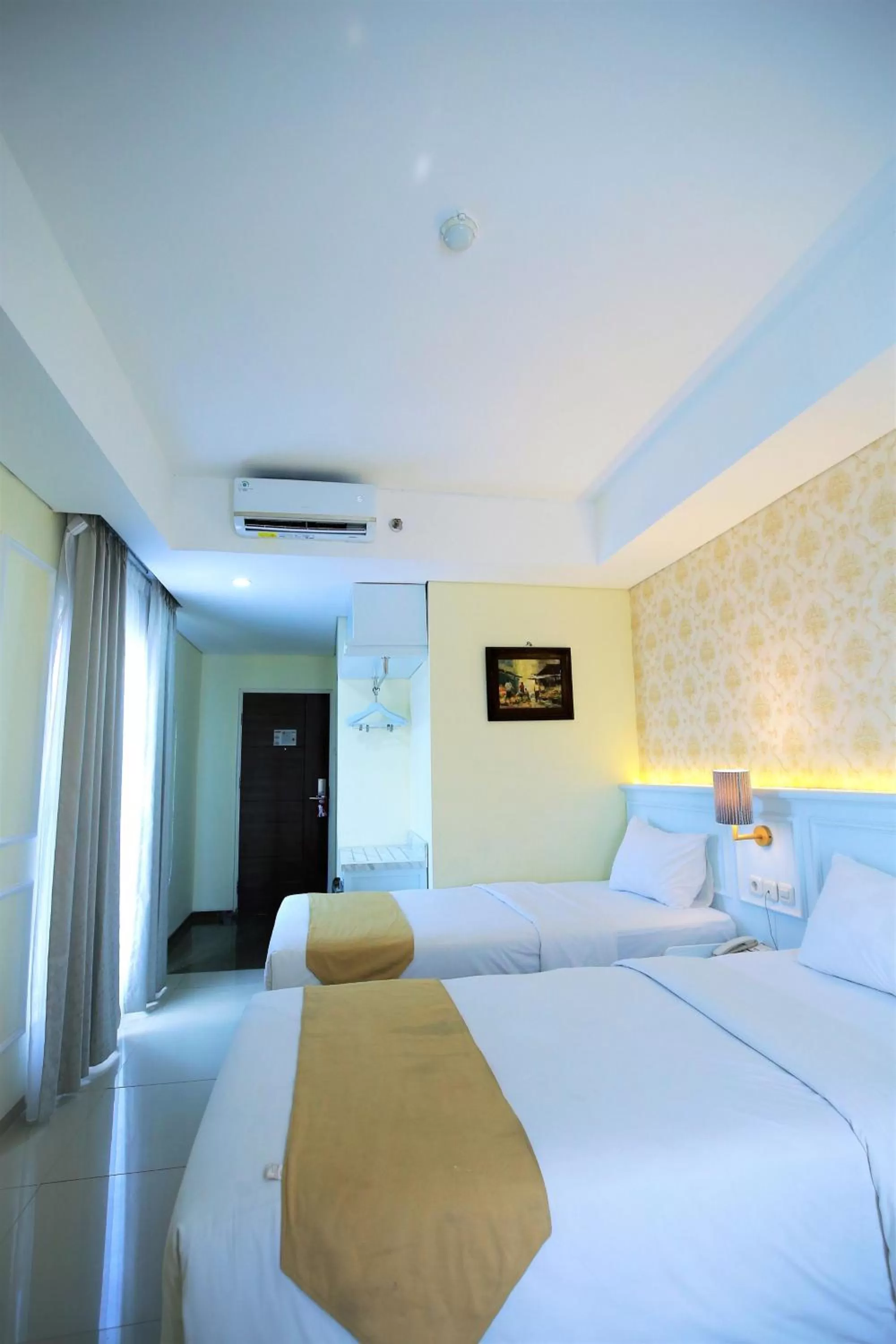 Bed in The Cube Hotel Malioboro, Azana Hotels Collection