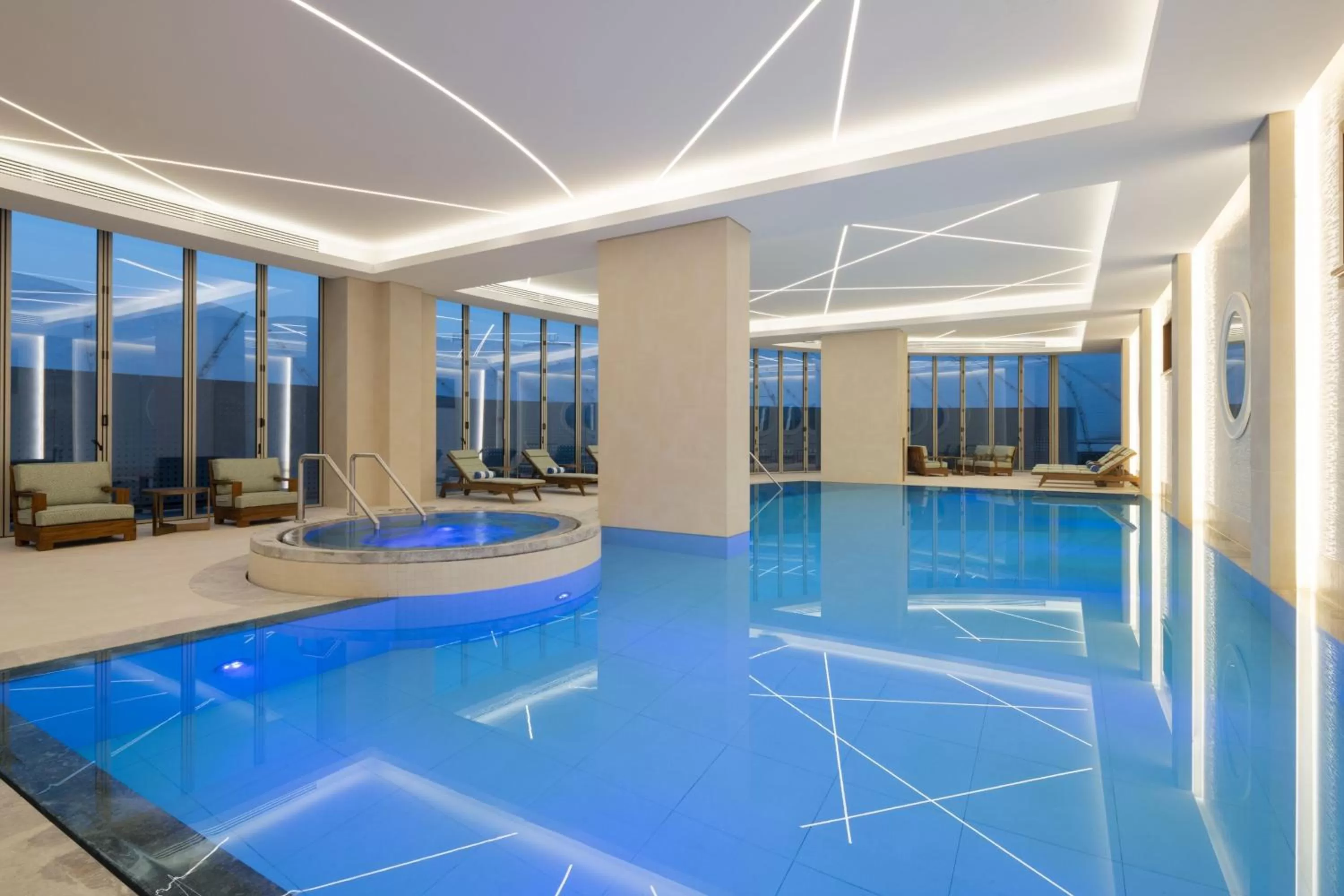 Swimming pool in Marriott Executive Apartments Kuwait City
