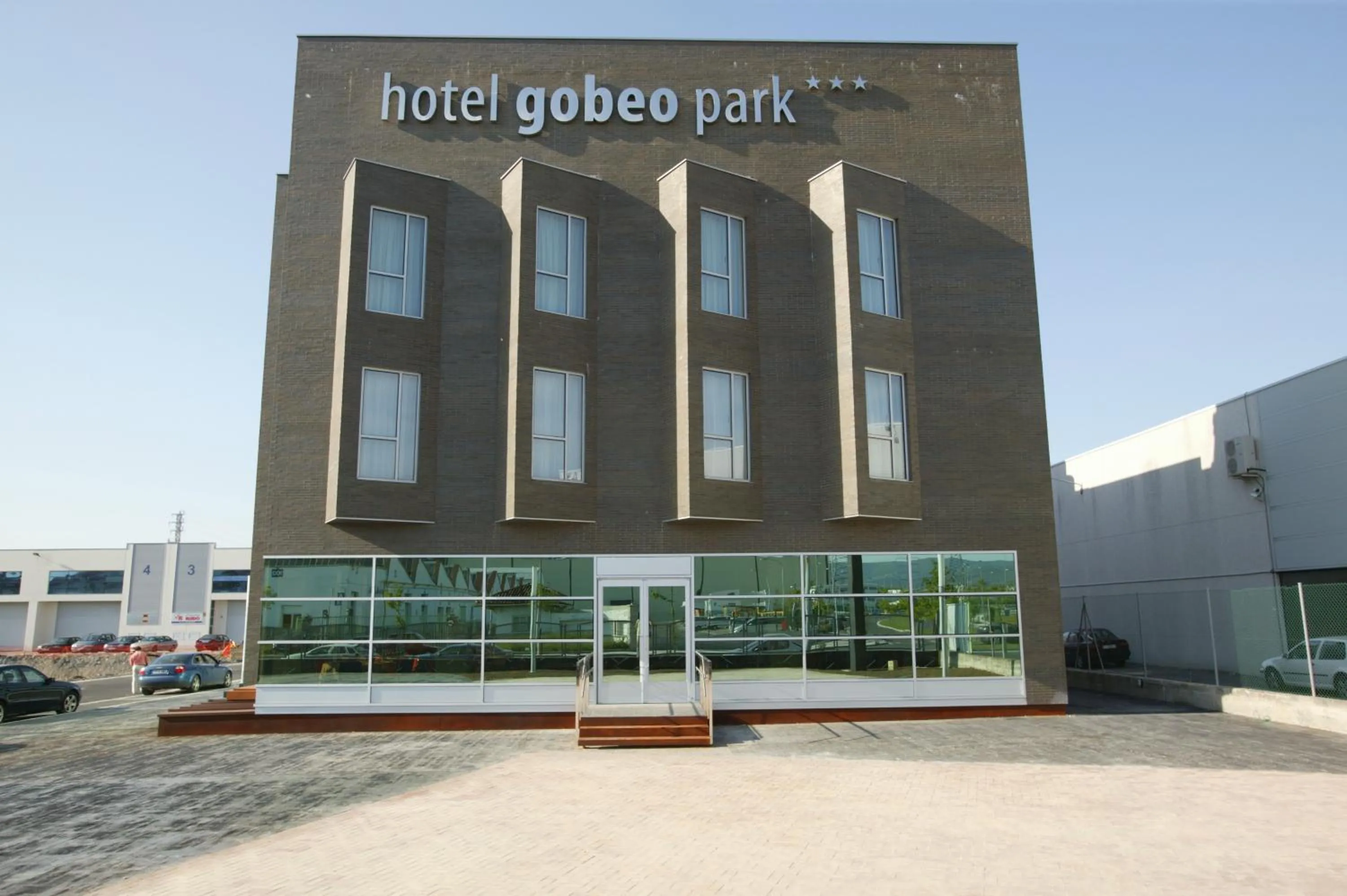 Facade/entrance in Gobeo Park