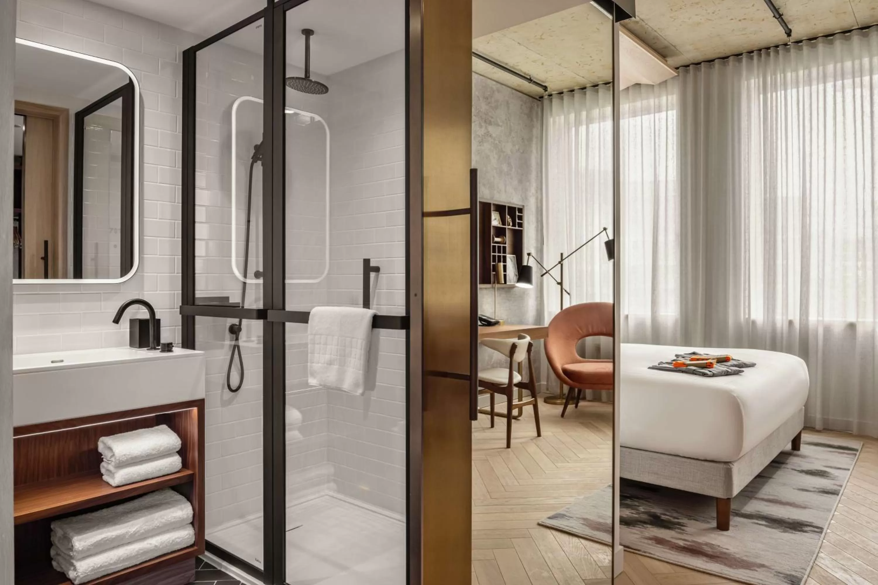 Bathroom, Bed in Canopy by Hilton London City