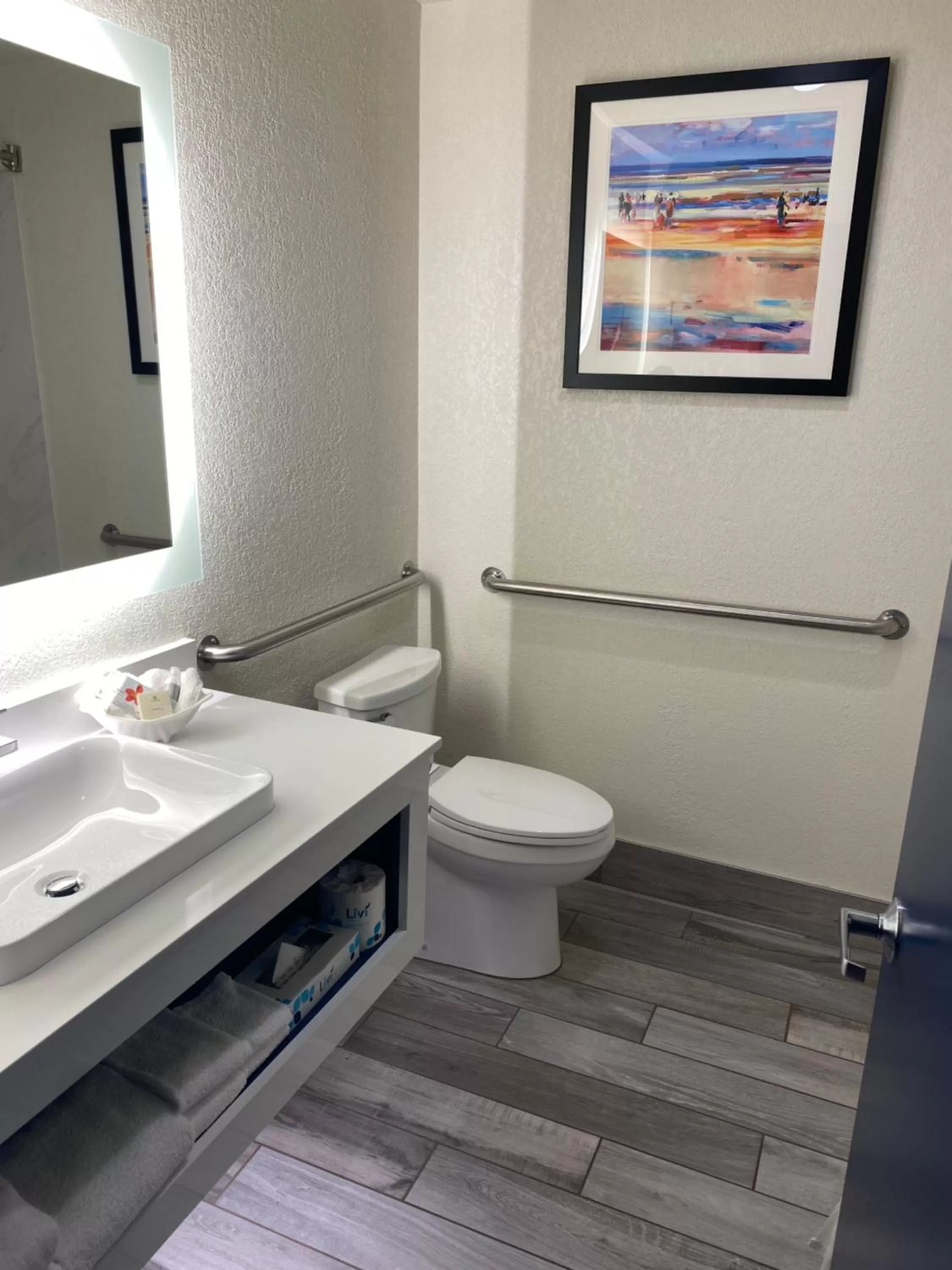 Bathroom in Bandon Inn