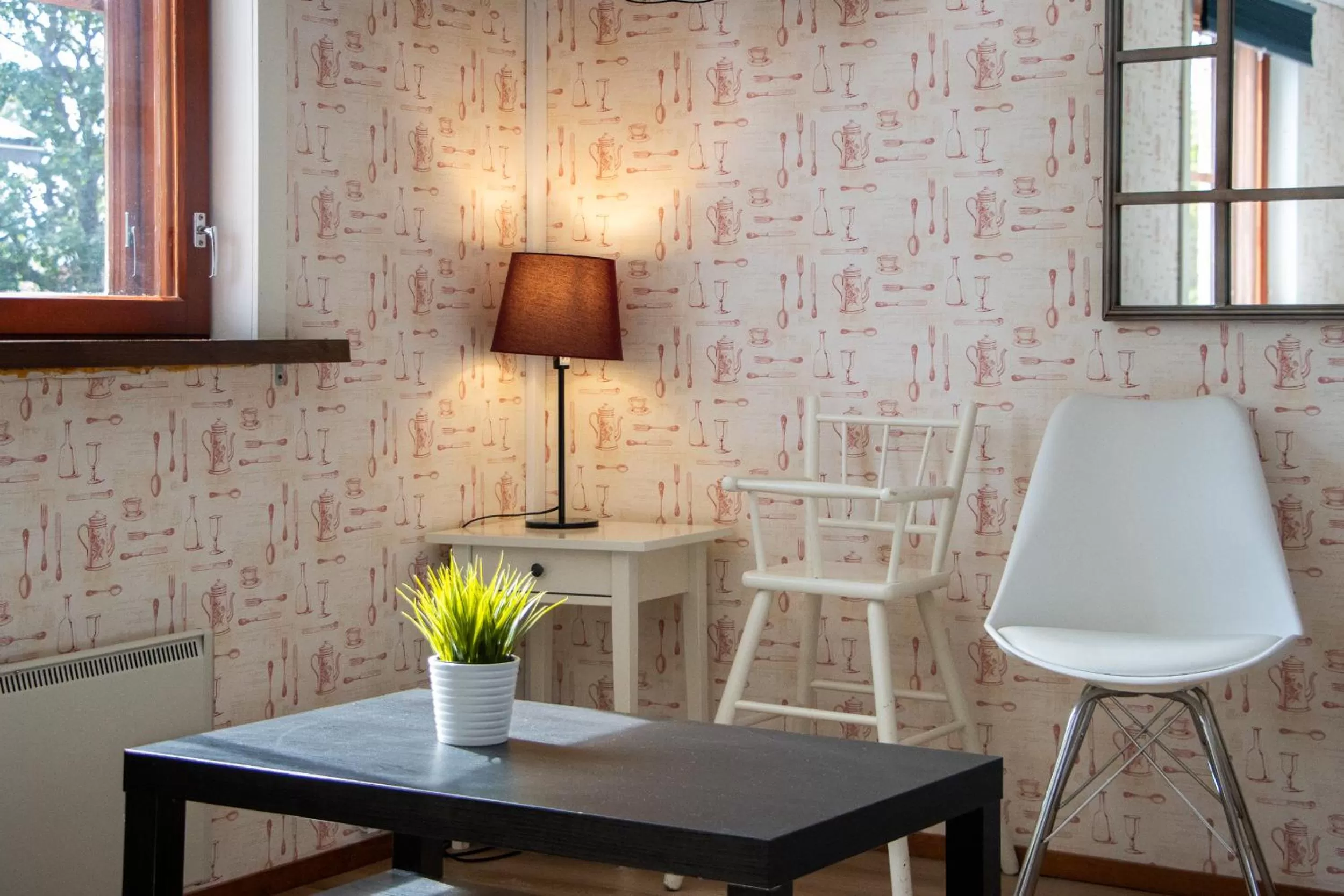 Seating area in Hotelli Uninen Tampere