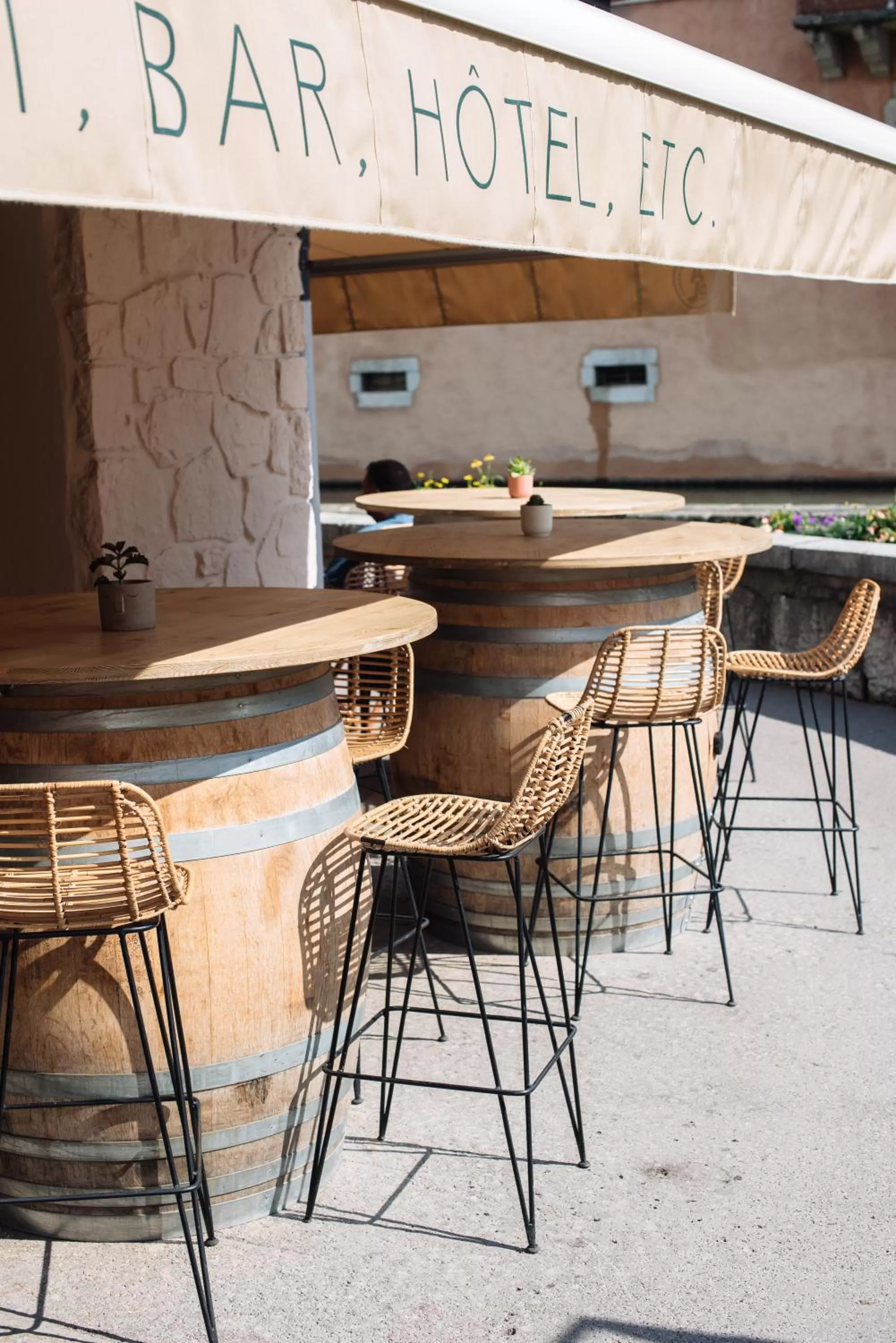 Restaurant/places to eat in Auberge du Lyonnais