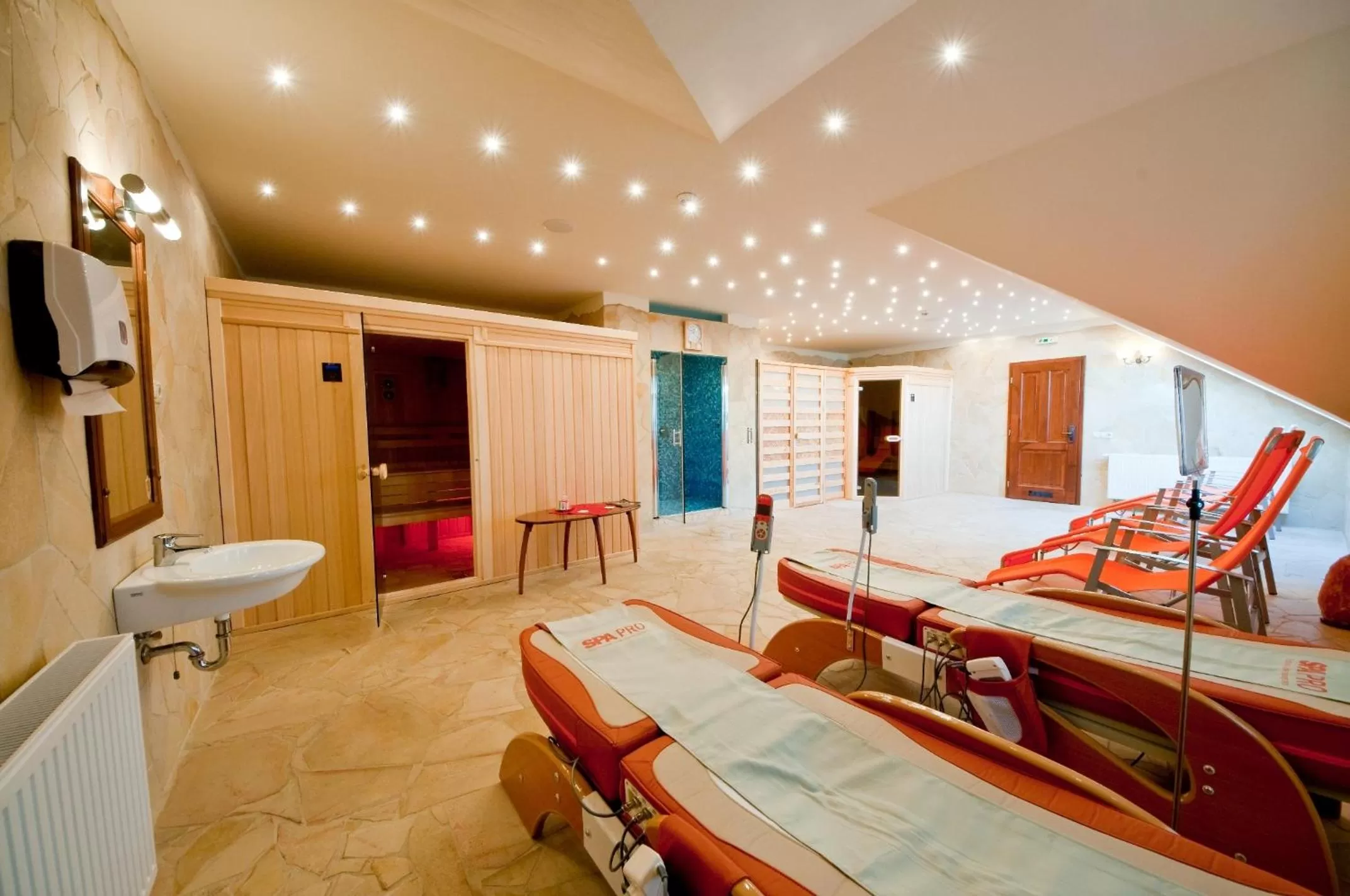 Spa and wellness centre/facilities in Nimród Bioszálloda és Bioétterem