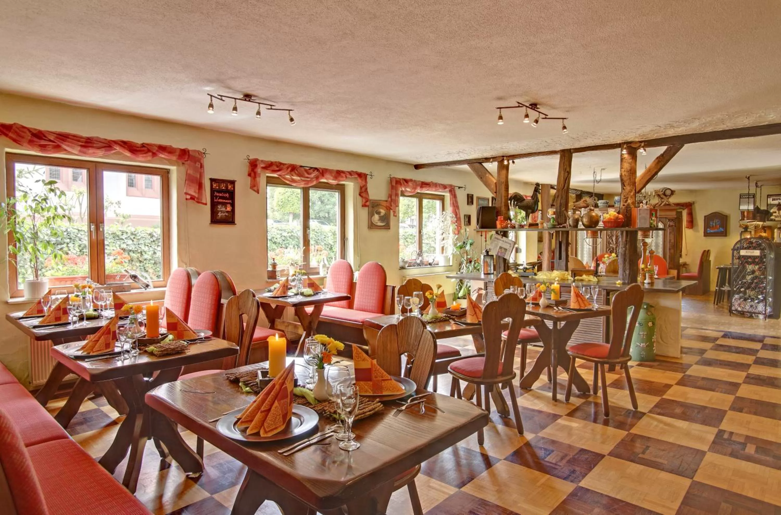 Dinner in Land-gut-Hotel BurgBlick