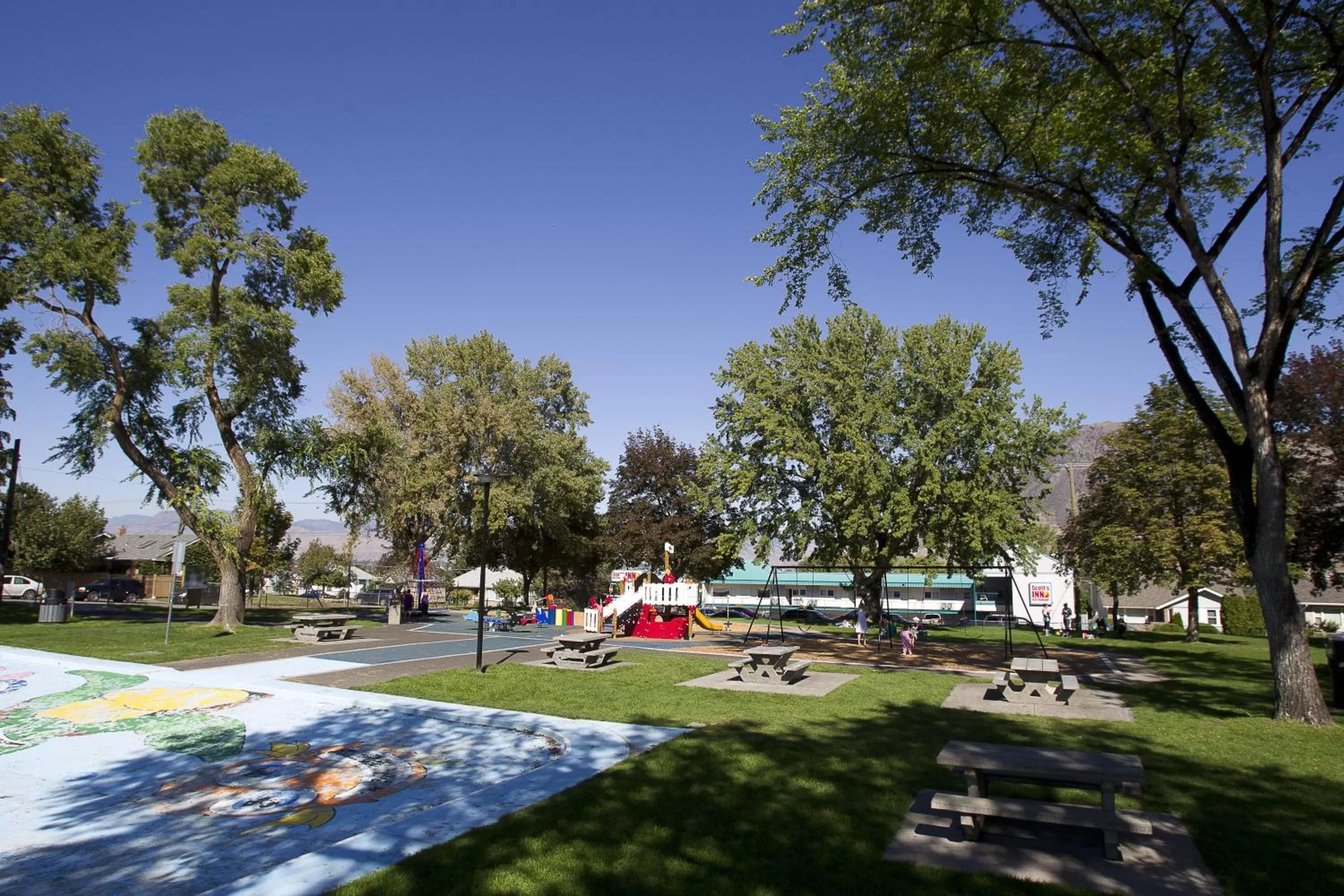 Area and facilities in Scott's Inn & Suites