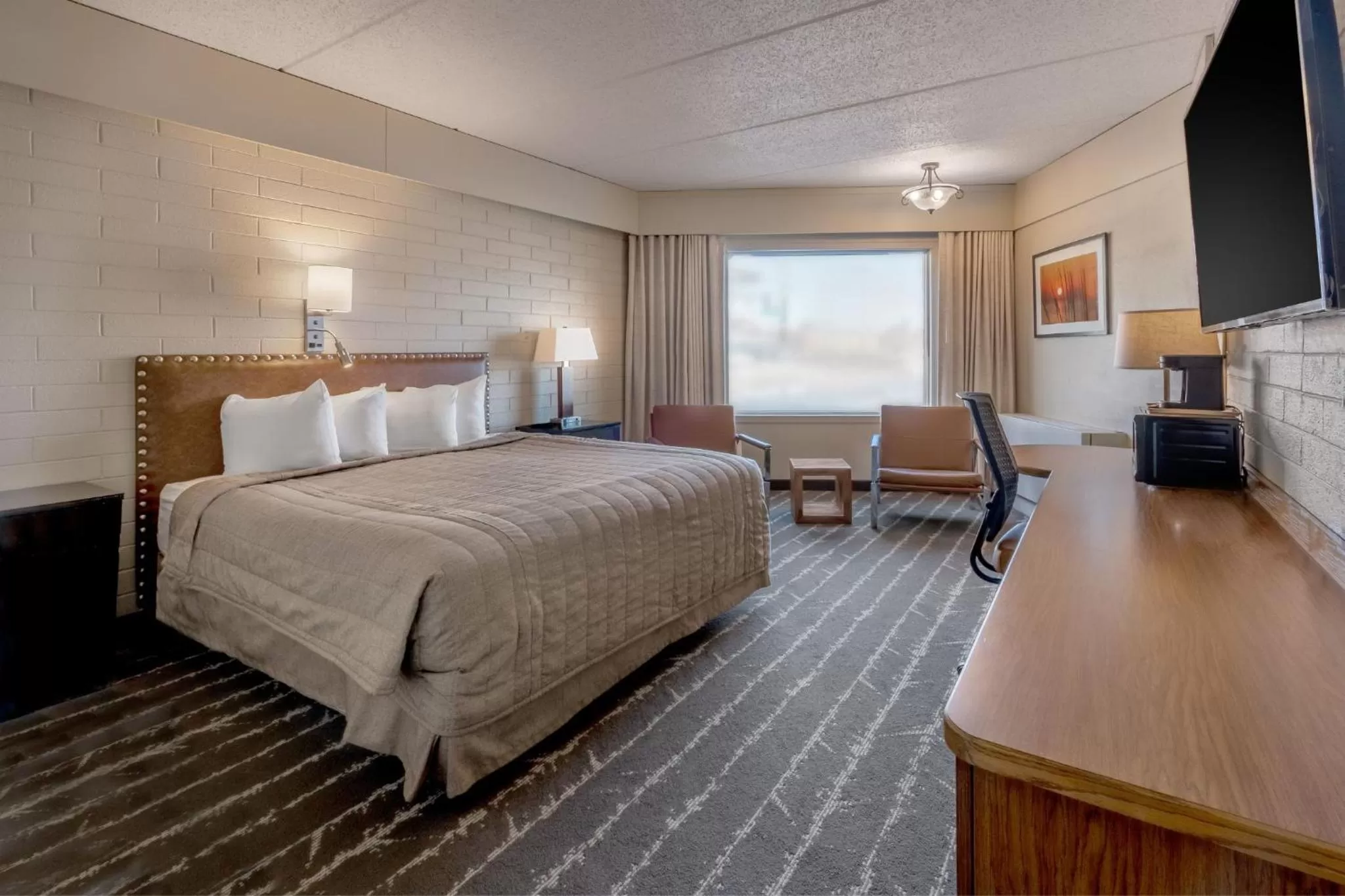 Bedroom, Bed in El Rancho Hotel