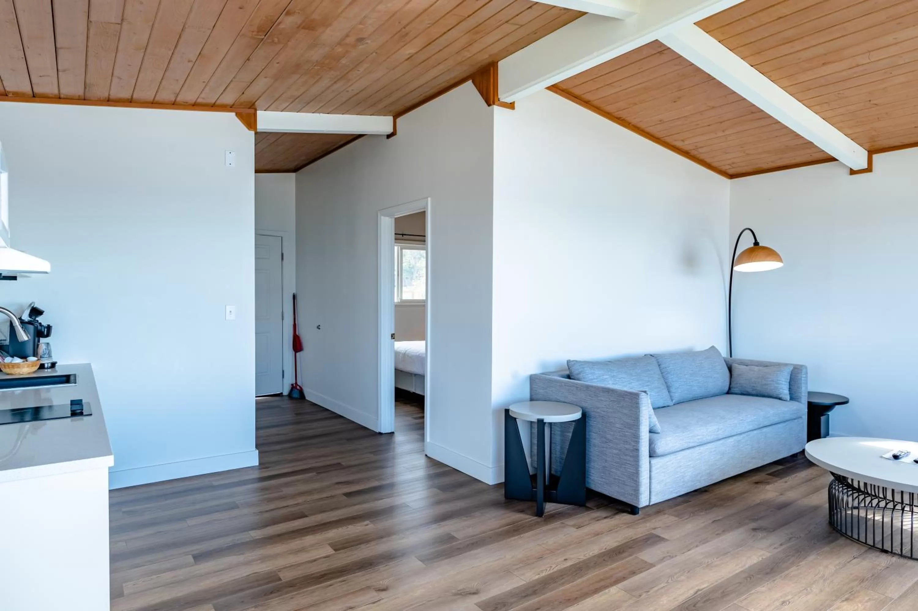 Living room in Seagull Beachfront Inn