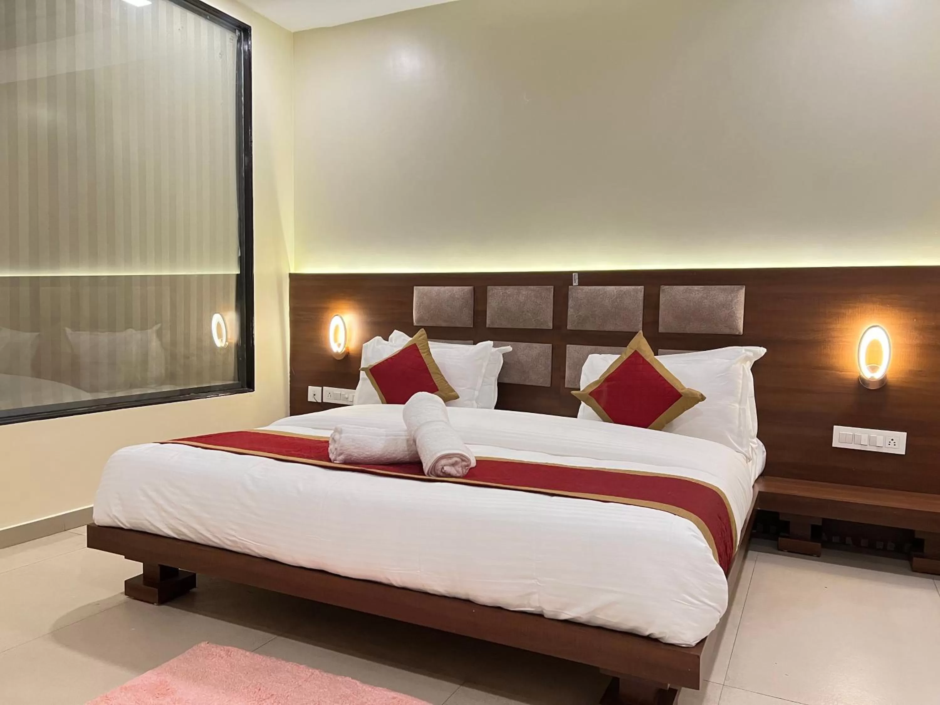 Bed in Hotel White Orchid Dalhausie