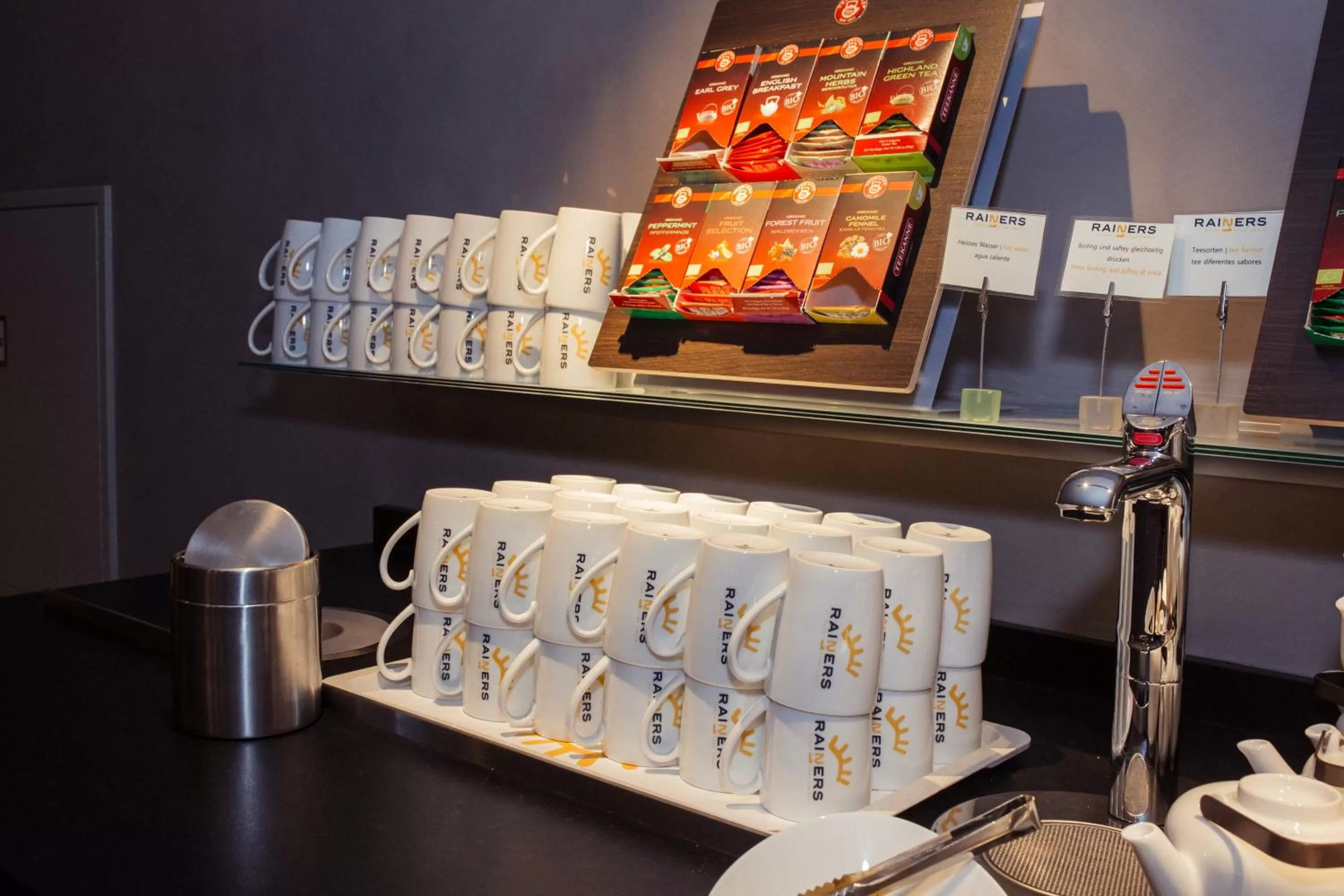 Restaurant/places to eat in Hotel Rainers21