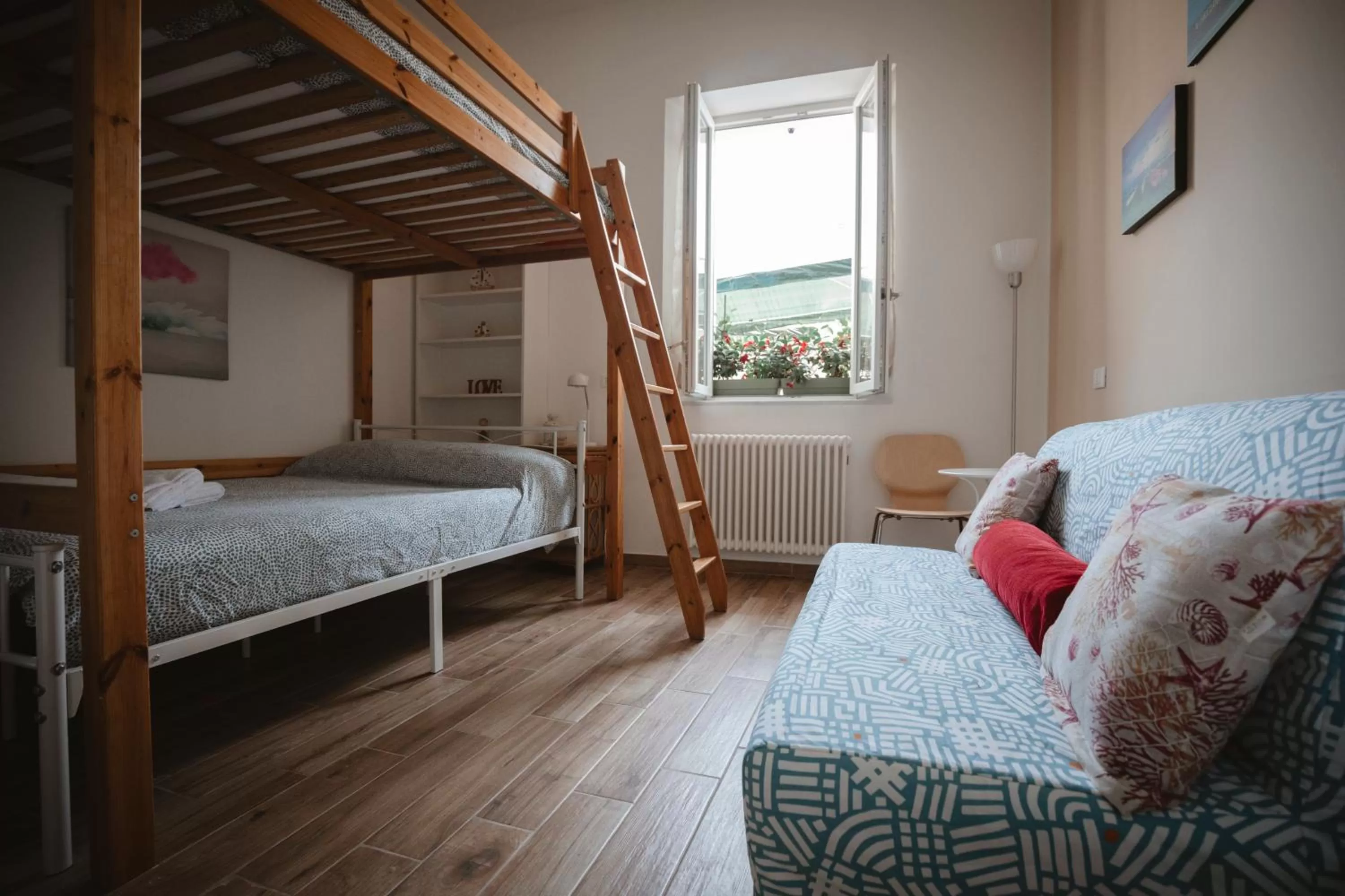 Bed in Villa Valentina Versilia