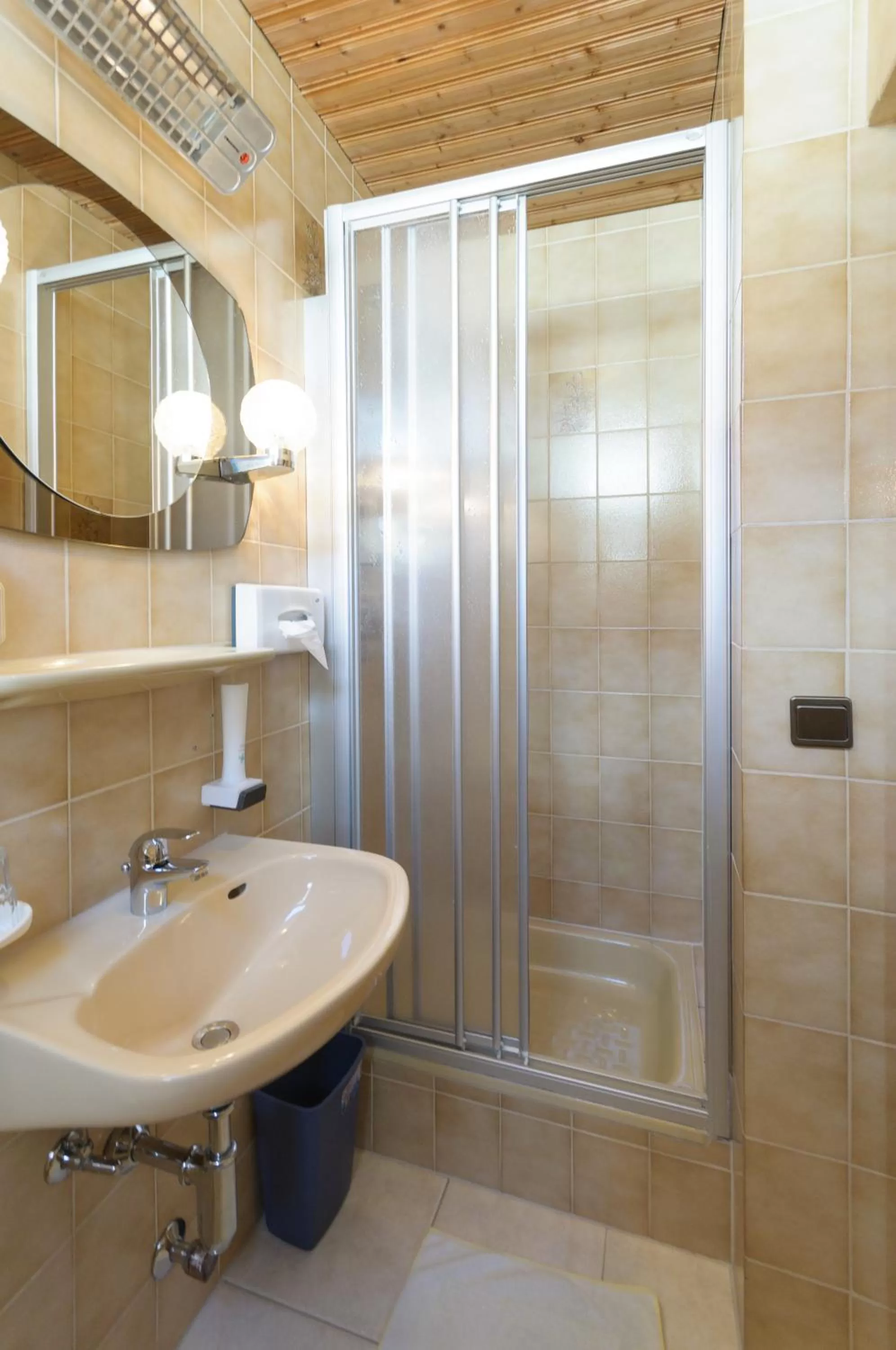 Bathroom in Hotel Tautermann