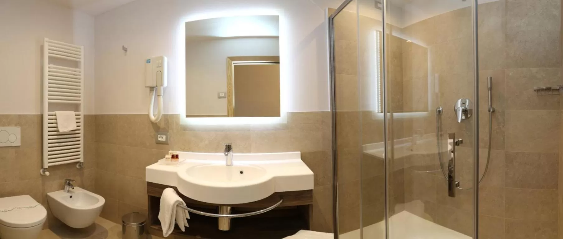 Bathroom in Hotel Garden