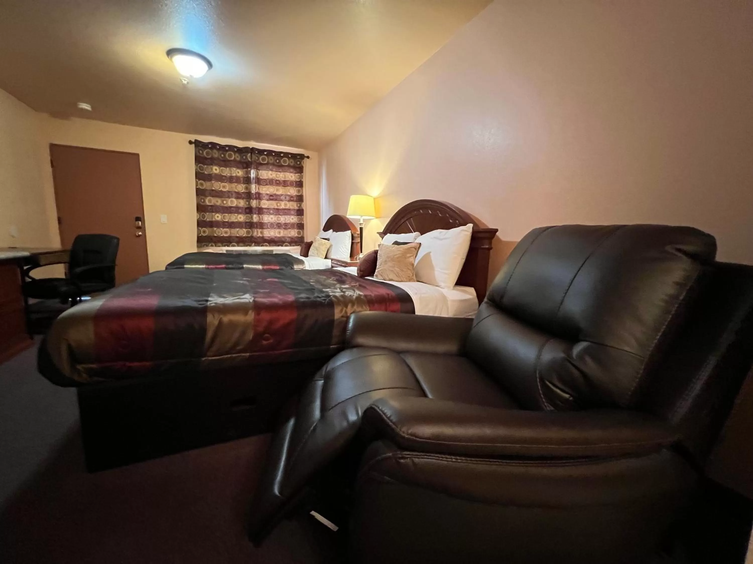 Bed in Frazier View Motel