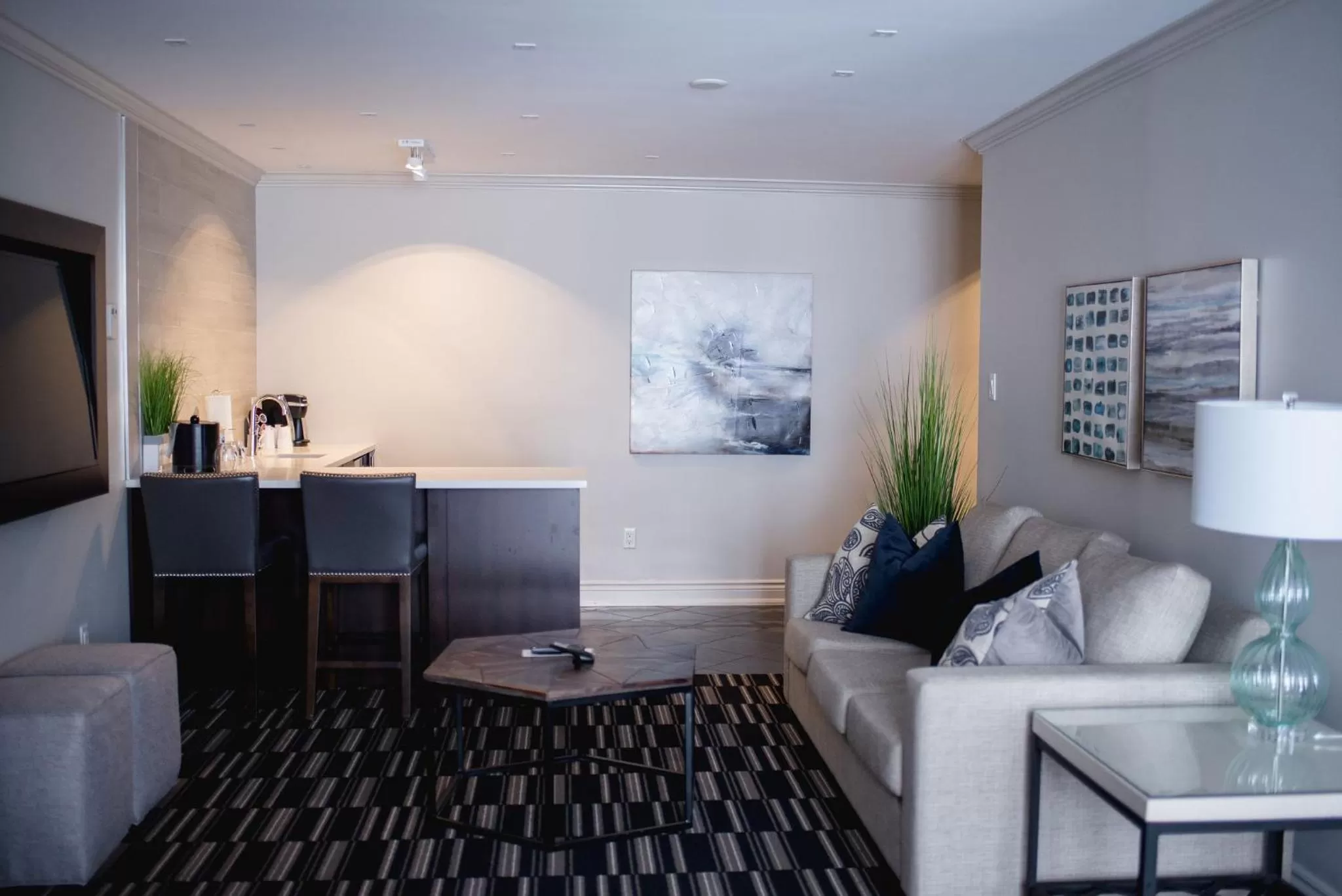 Living room in Ramada by Wyndham Cornwall