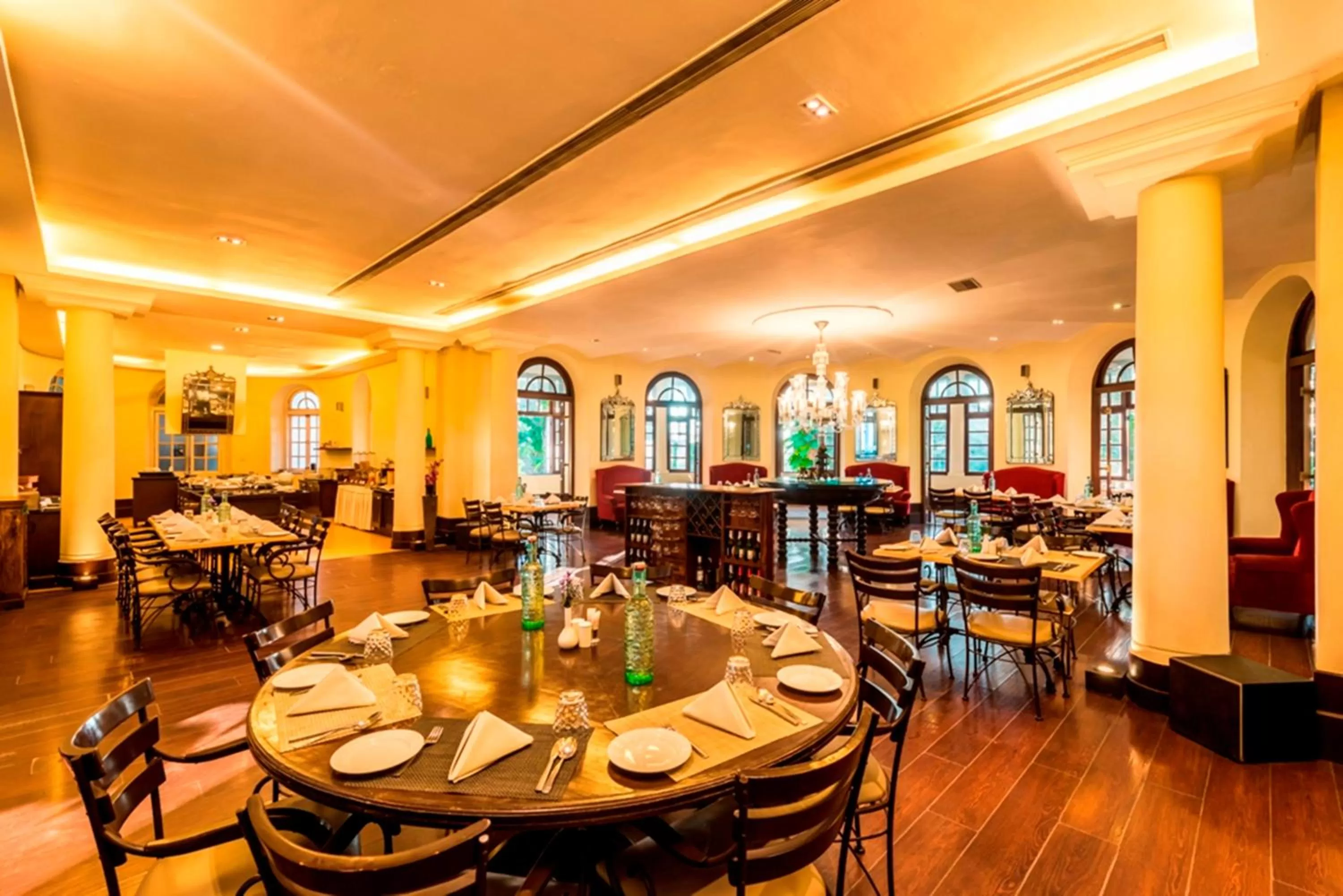 Restaurant/places to eat in Royal Orchid Brindavan Garden Mysore