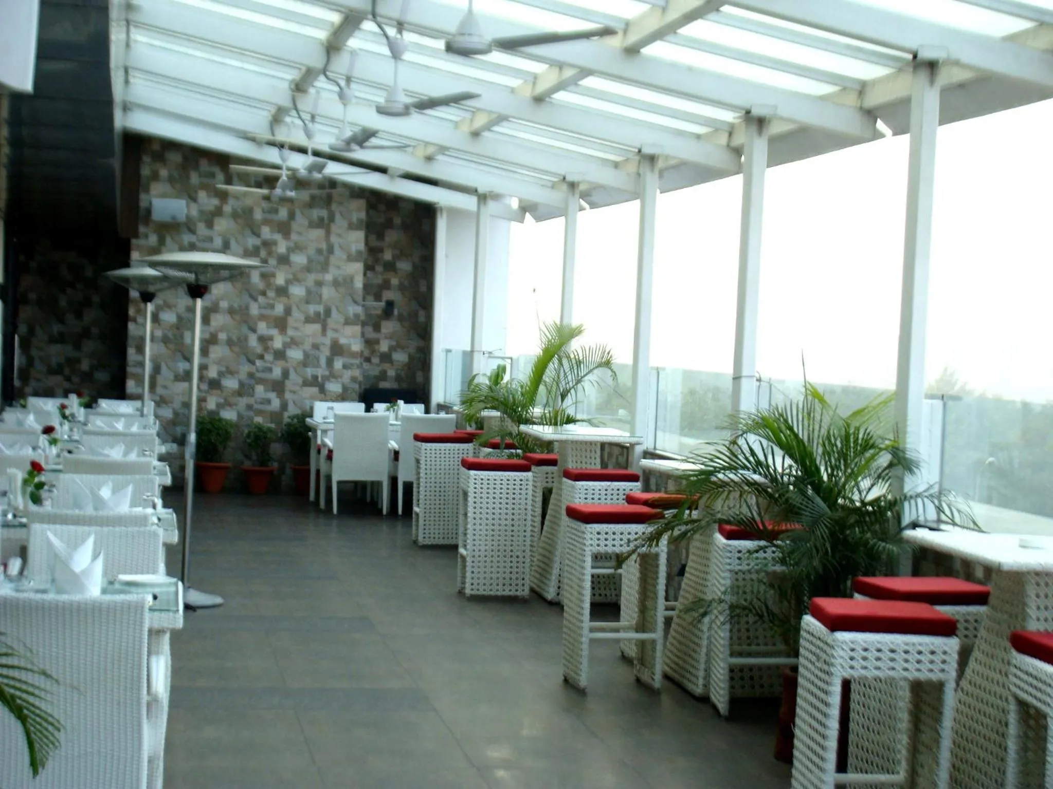 Restaurant/places to eat in Comfort Inn