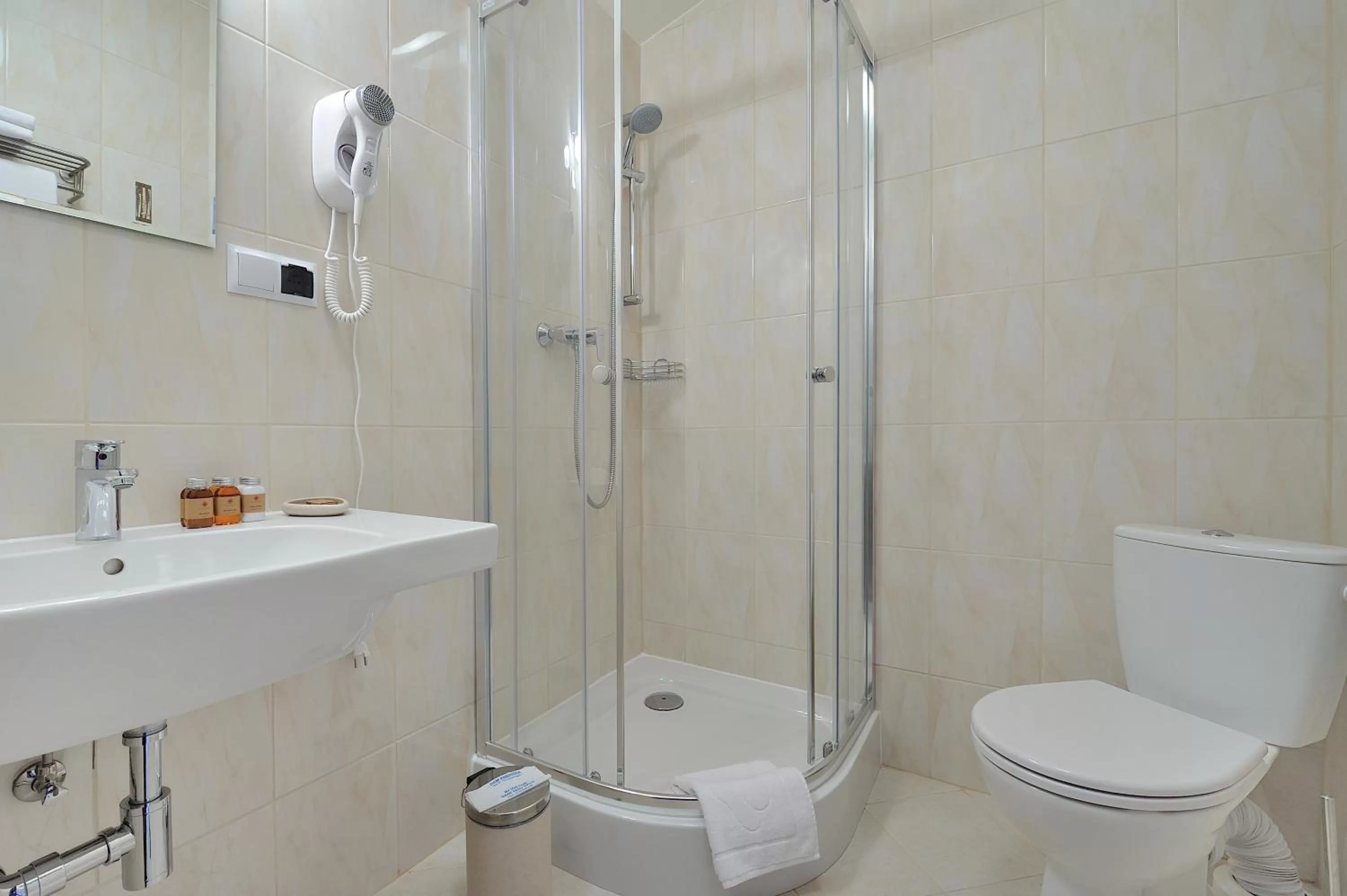 Bathroom in Hotel Centrum Sosnowiec