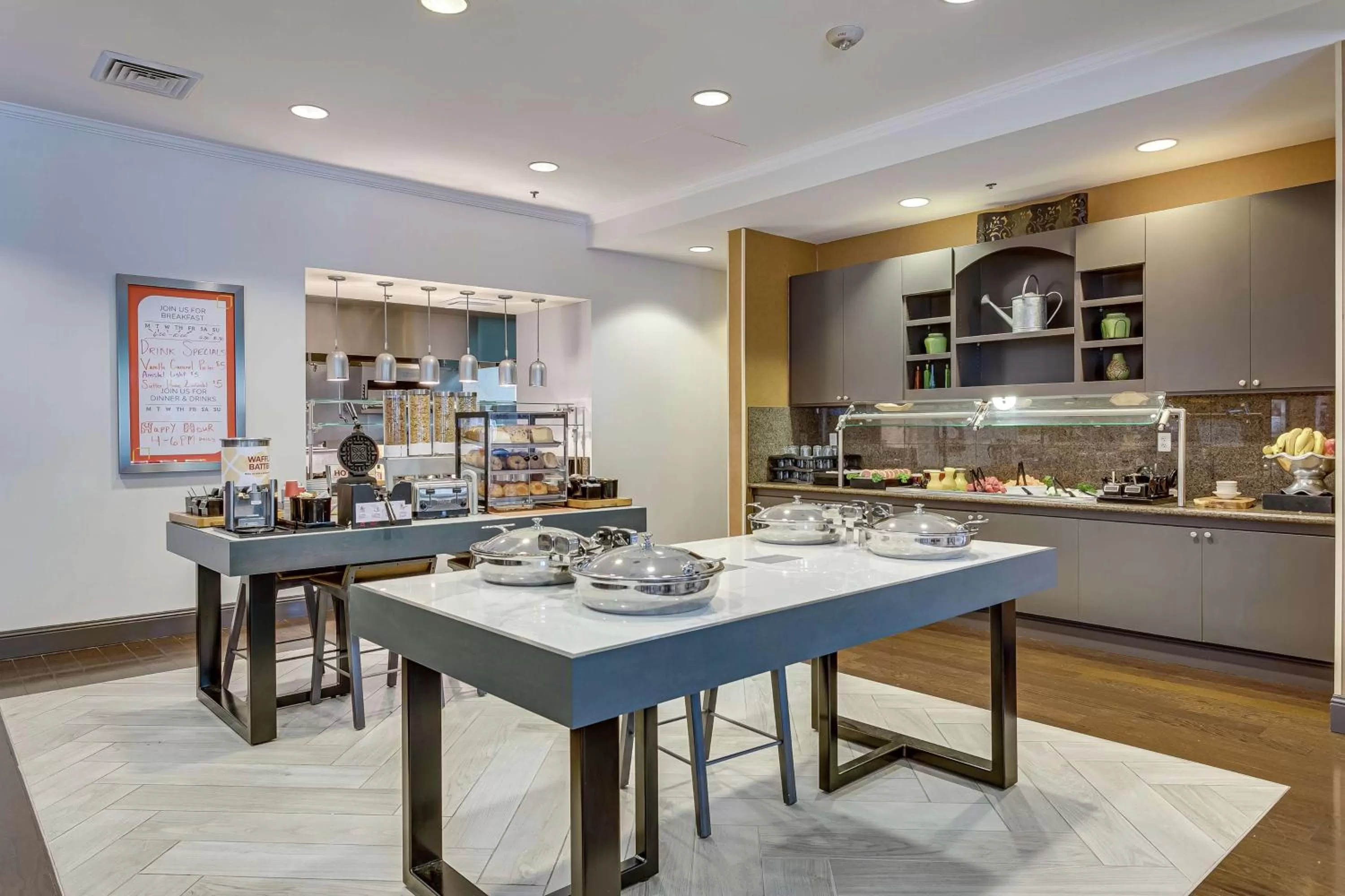 Breakfast in Hilton Garden Inn Phoenix Airport North