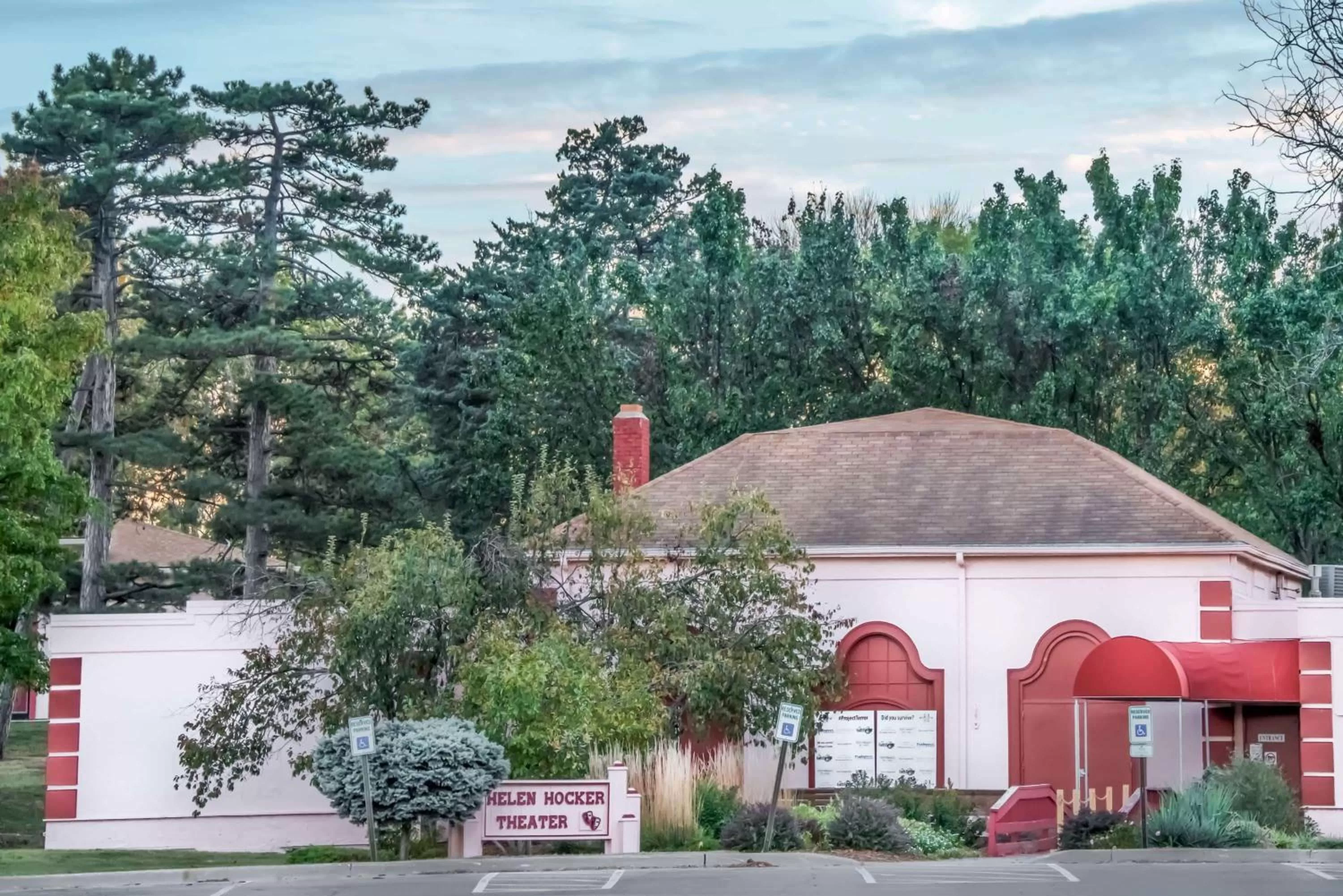 Property building in Super 8 by Wyndham Topeka/Wanamaker RD/I-70