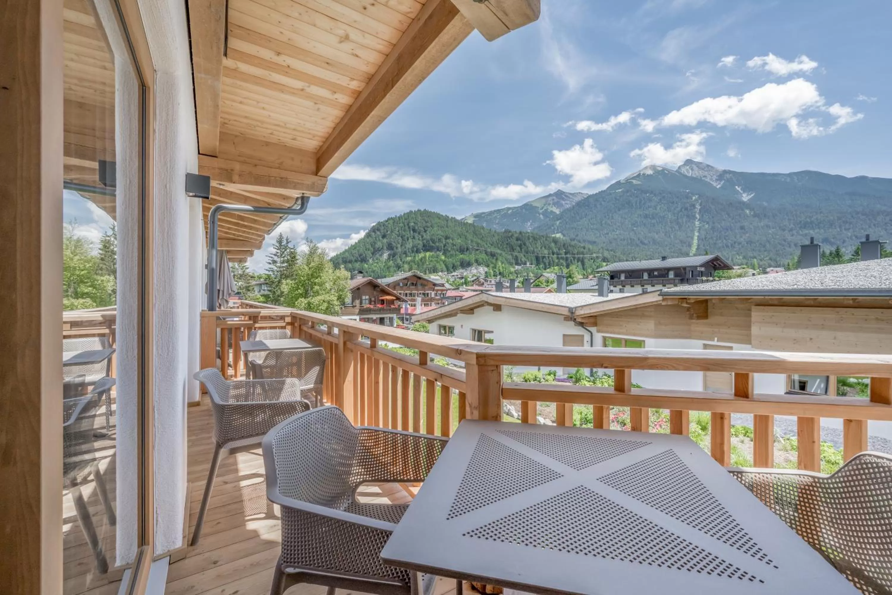 Balcony/Terrace in AlpenParks Chalet & Apartment Alpina Seefeld