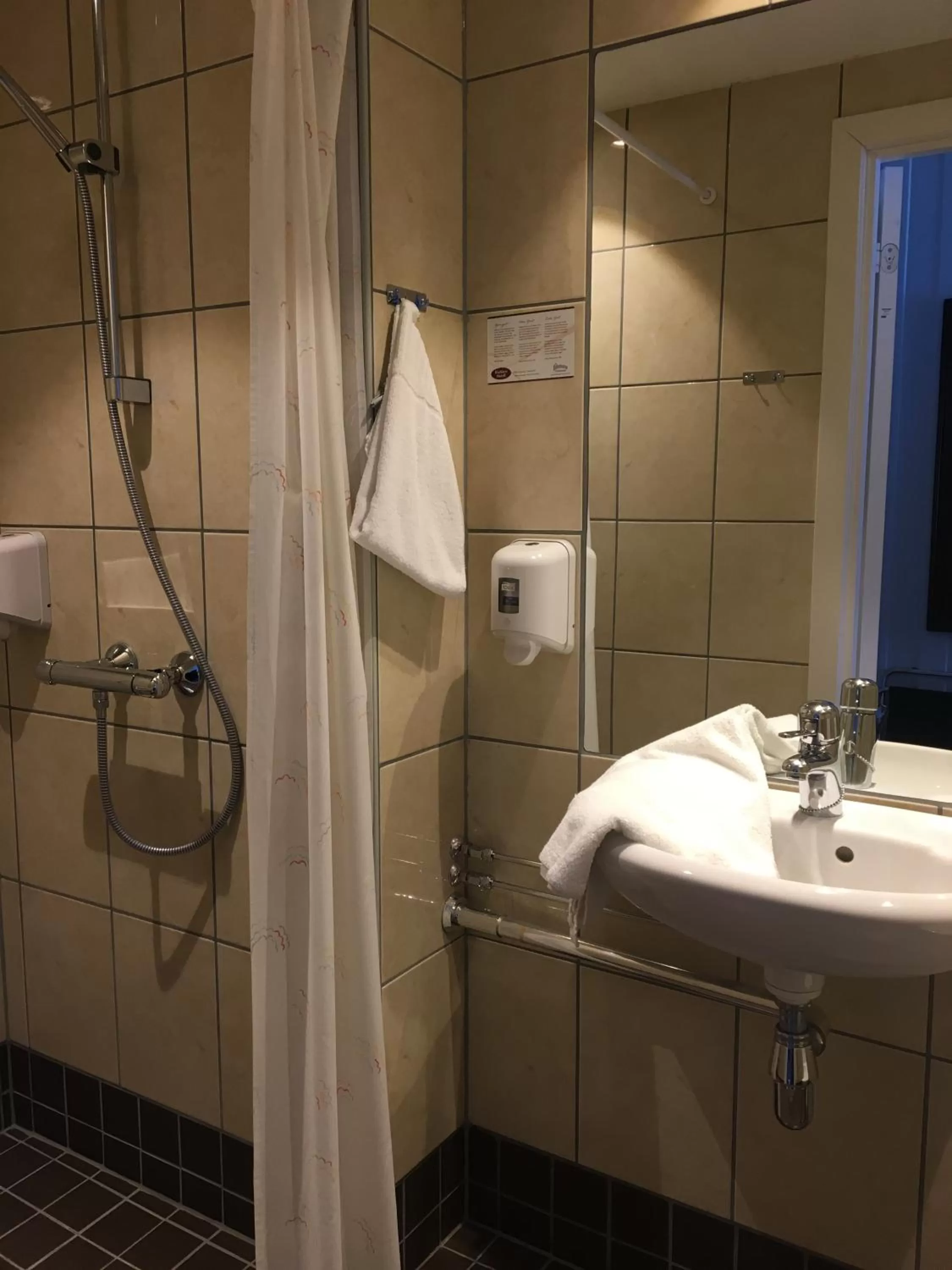 Shower in Klækken Hotel