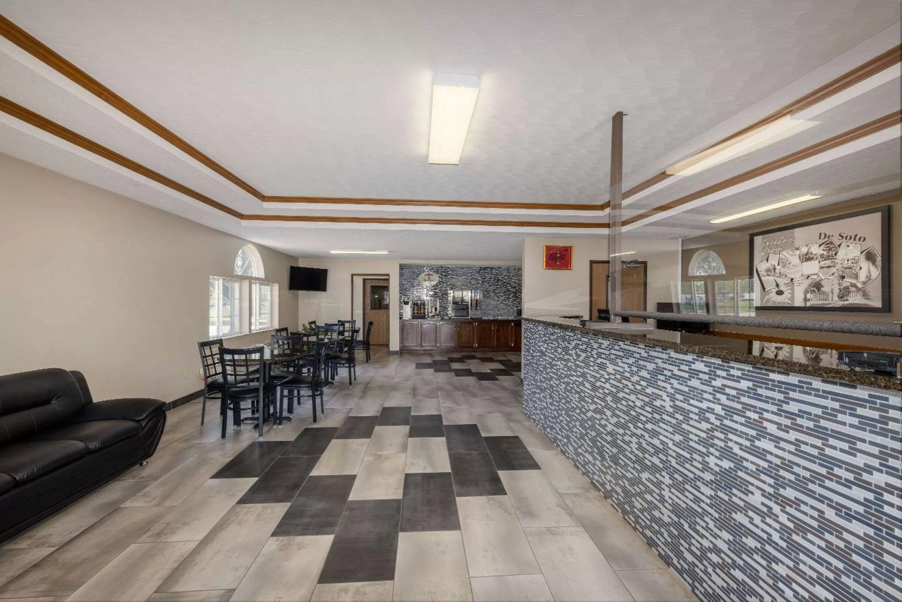 Lobby or reception in Super 8 by Wyndham De Soto