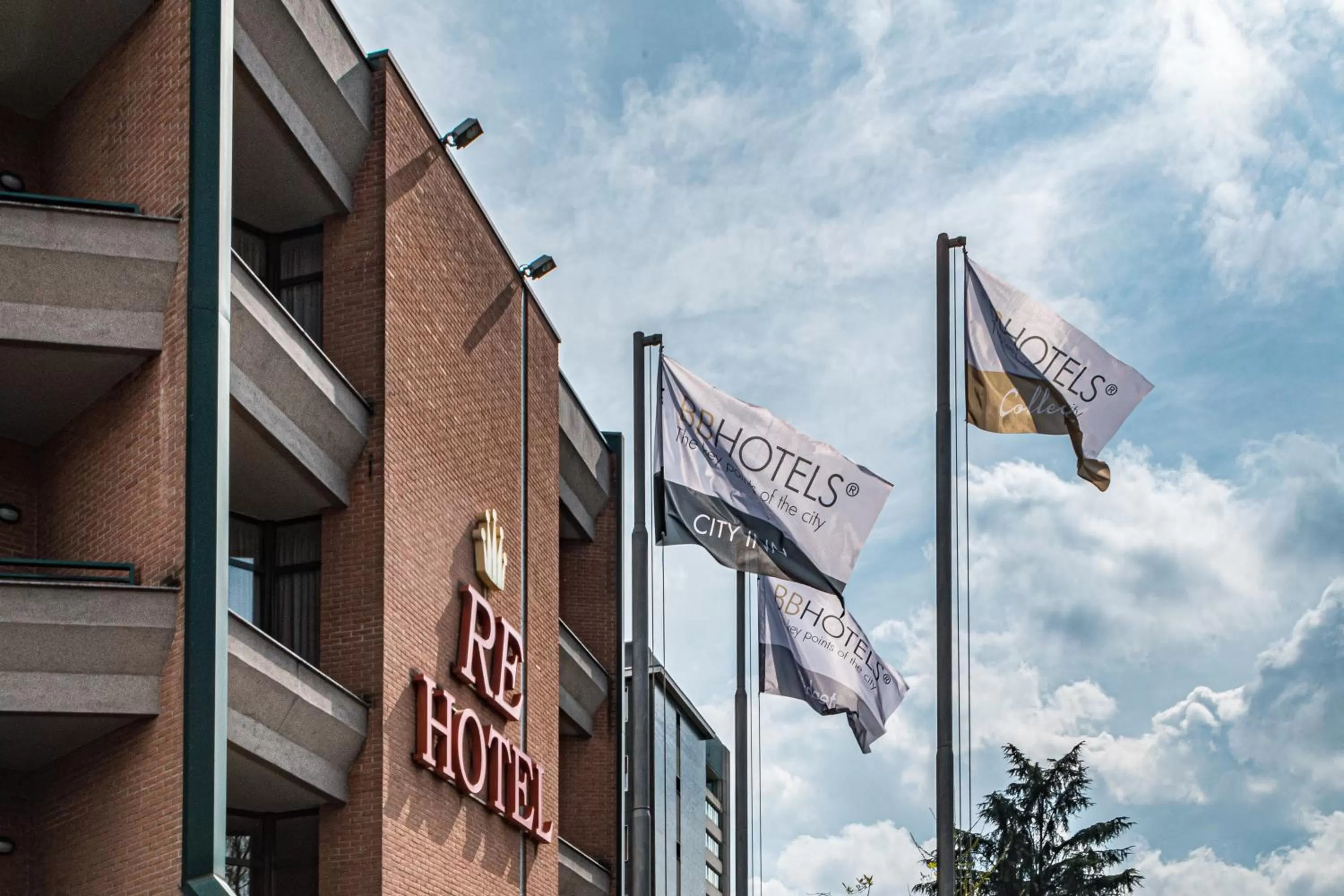 Property building in BB Hotels Smarthotel Re Milano Nord