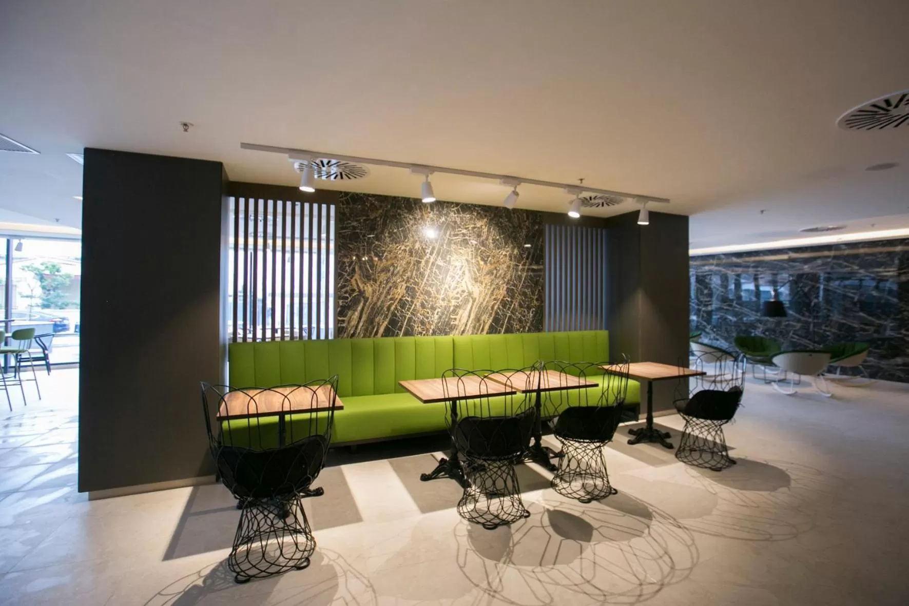 Property building in Senator Gandia