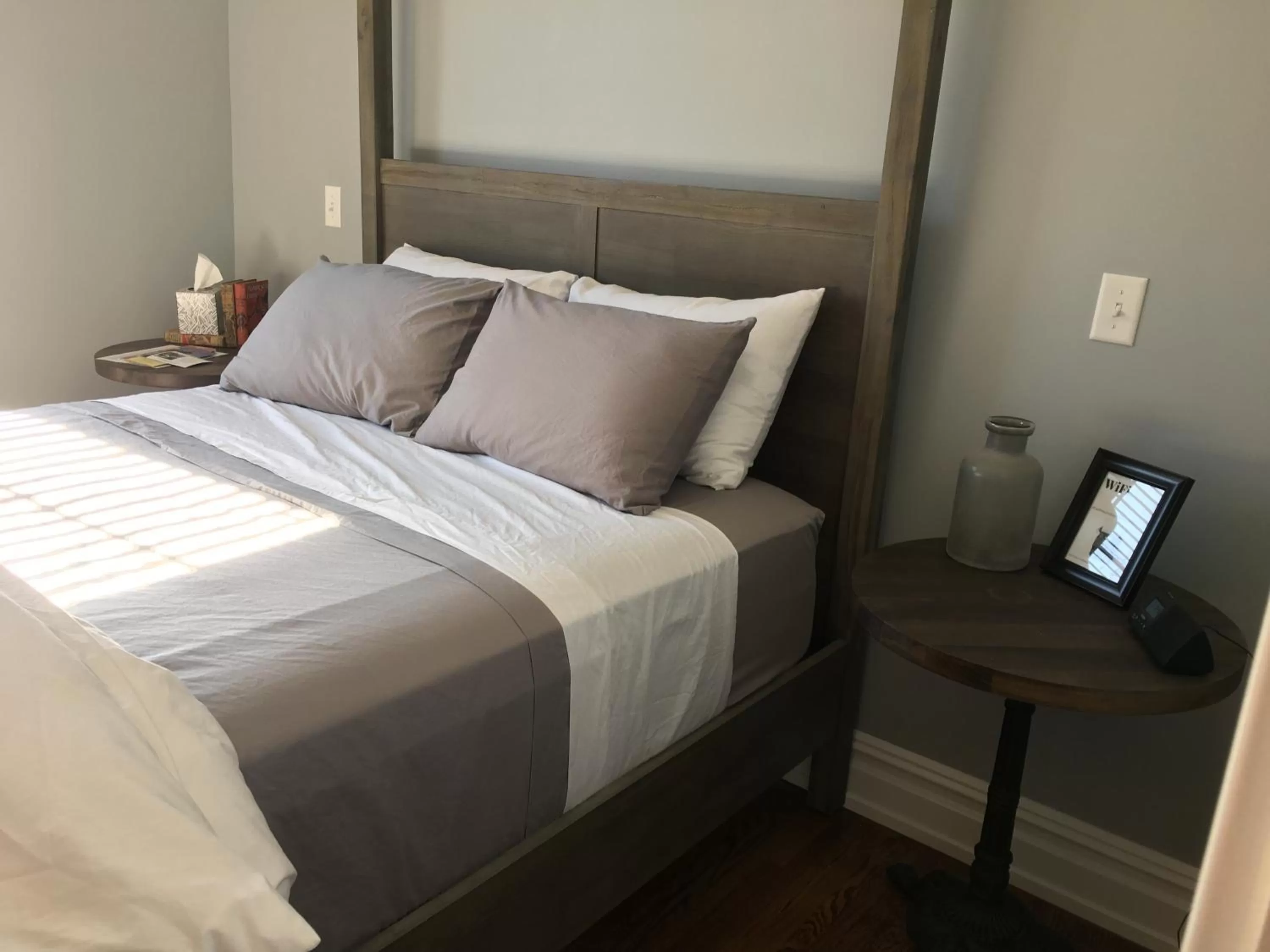 Bedroom, Bed in The Plainfield Inn