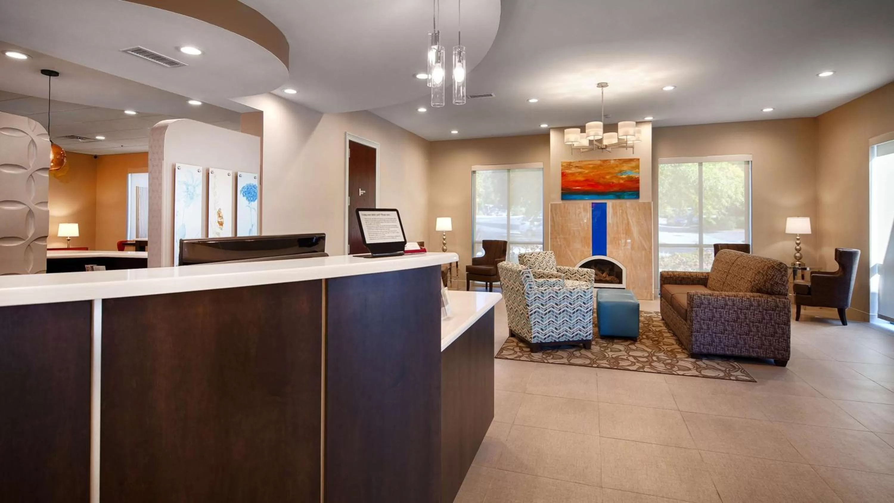Lobby or reception in Best Western Plus Roswell/Alpharetta