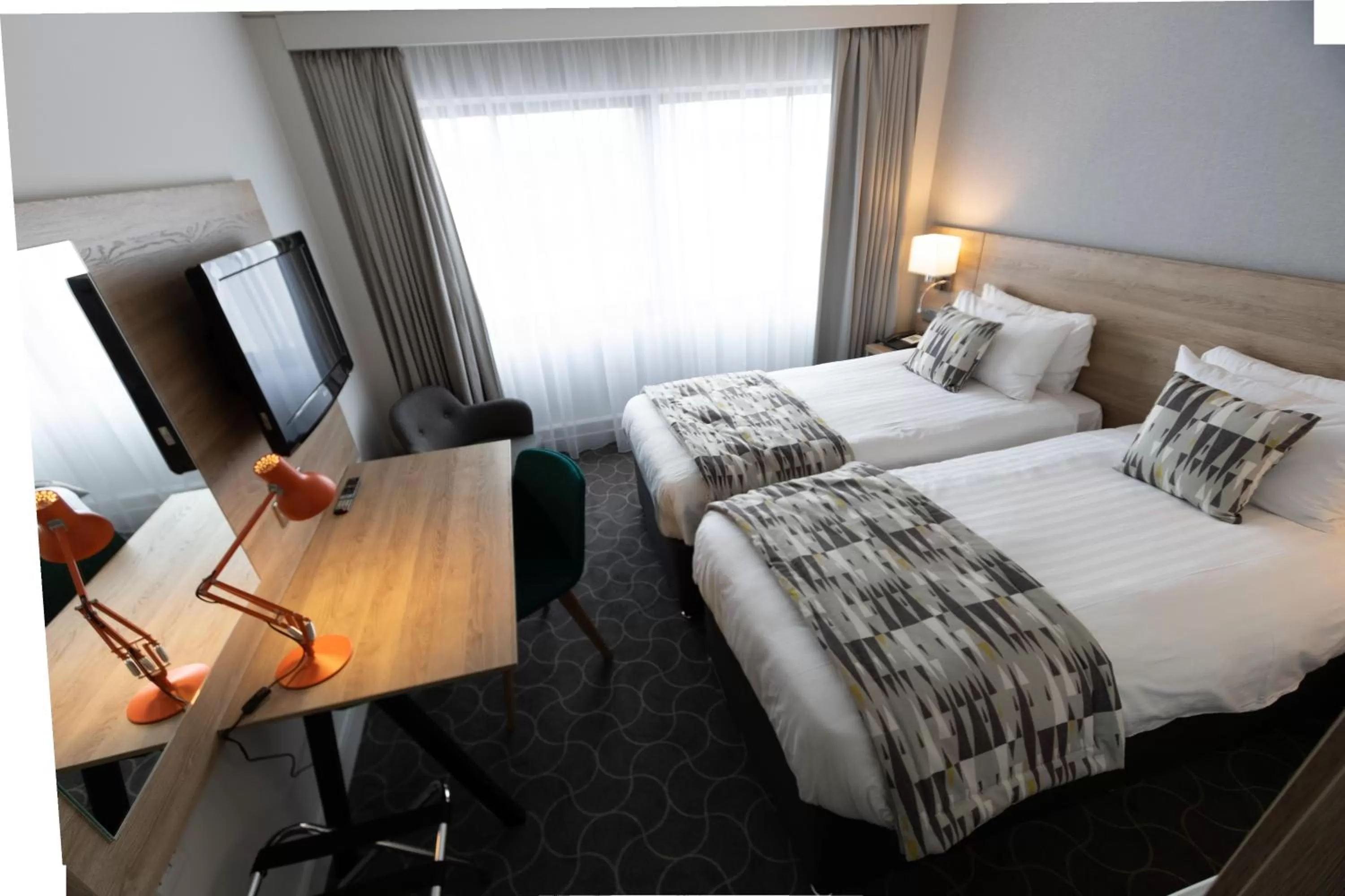 Photo of the whole room, Bed in Holiday Inn Preston by IHG