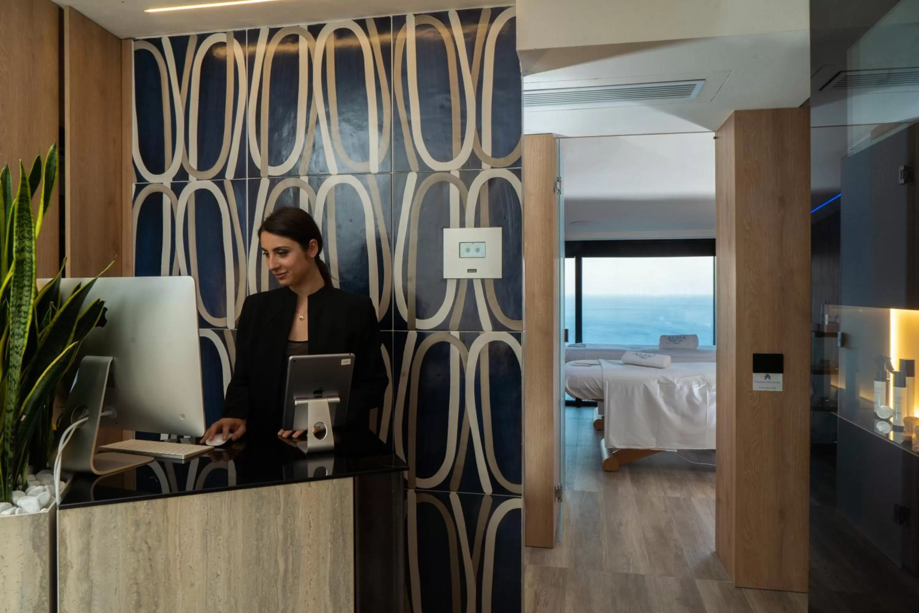 Staff in Hotel Le Agavi