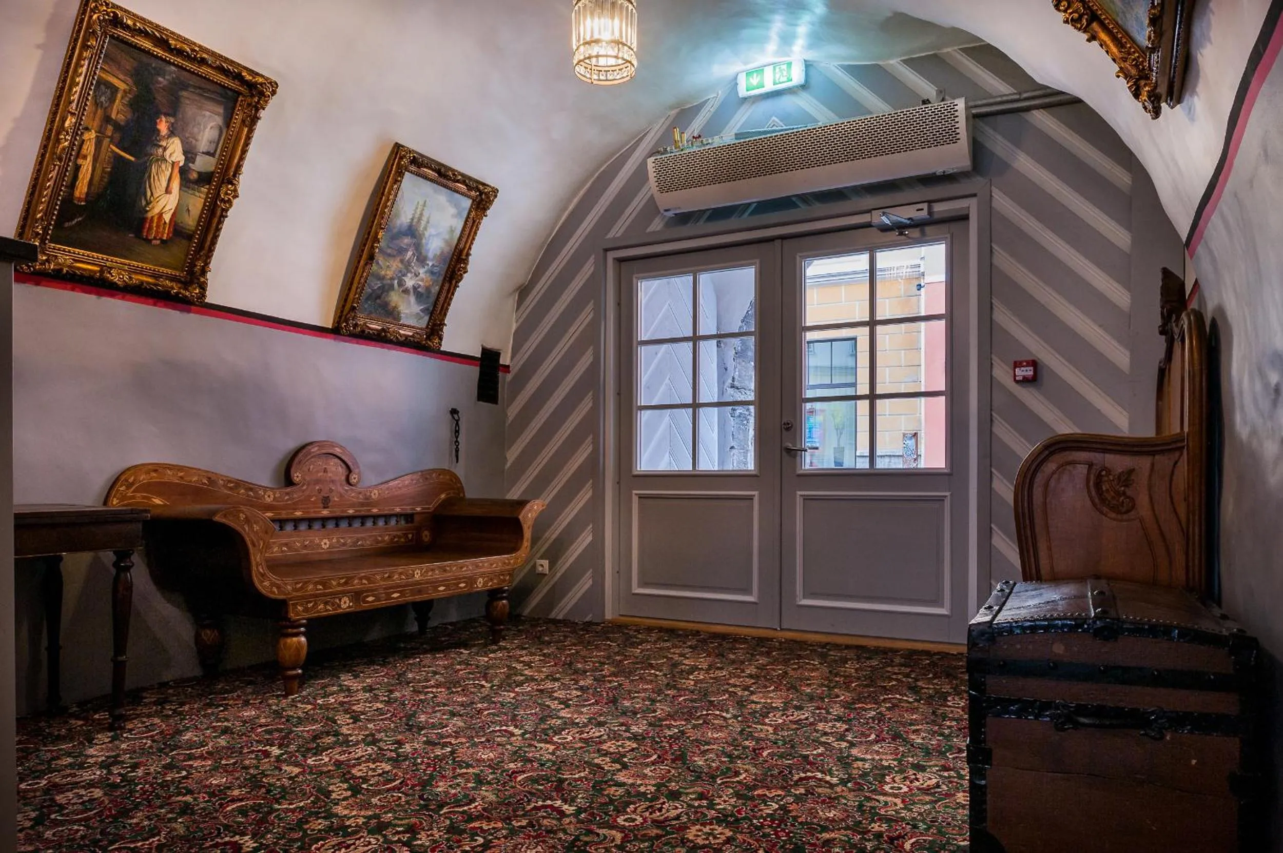 Lobby or reception in Three Crowns Residents